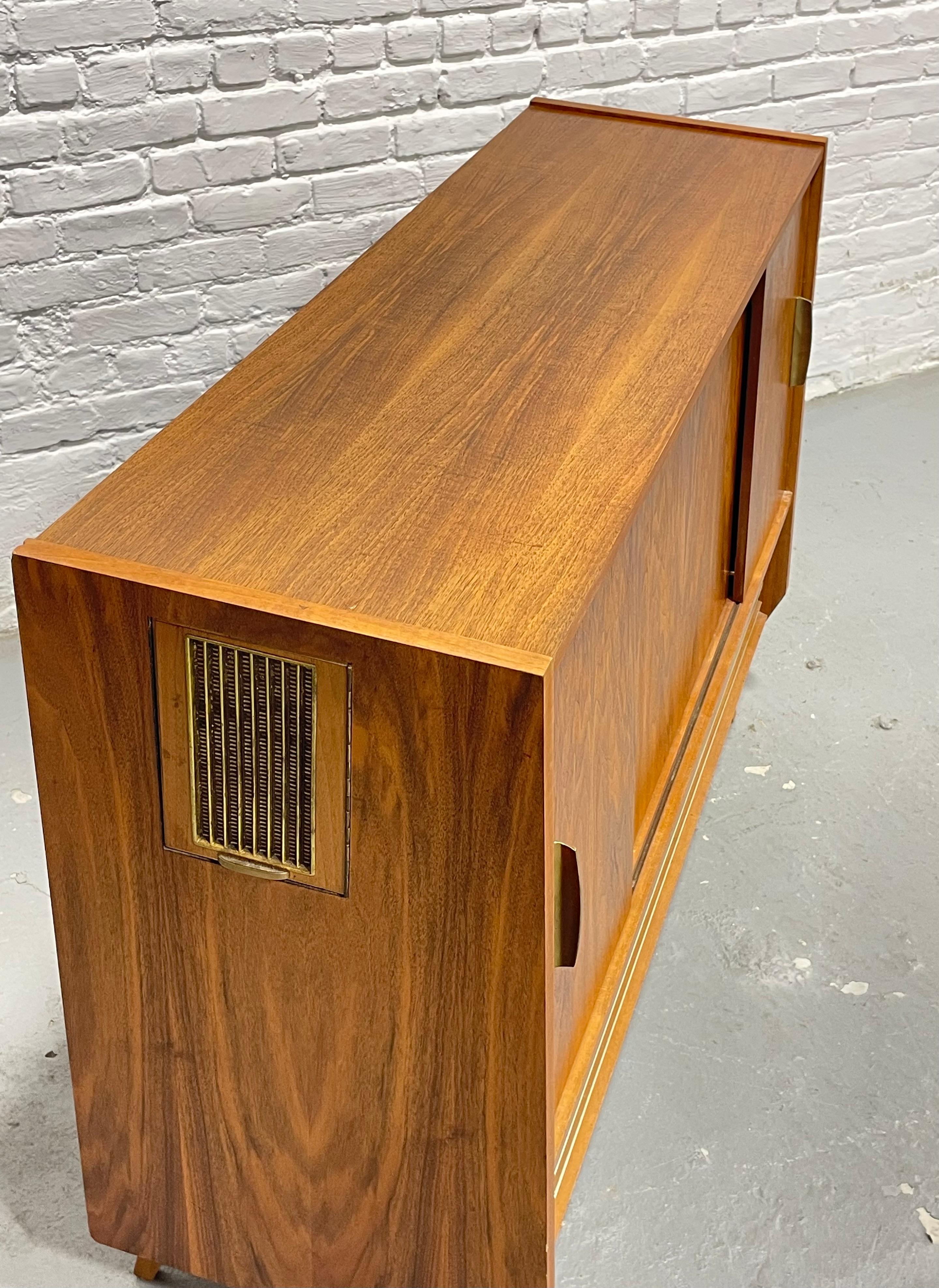Mid Century Modern Walnut Stereo Console, West Germany, 1959 For Sale 12