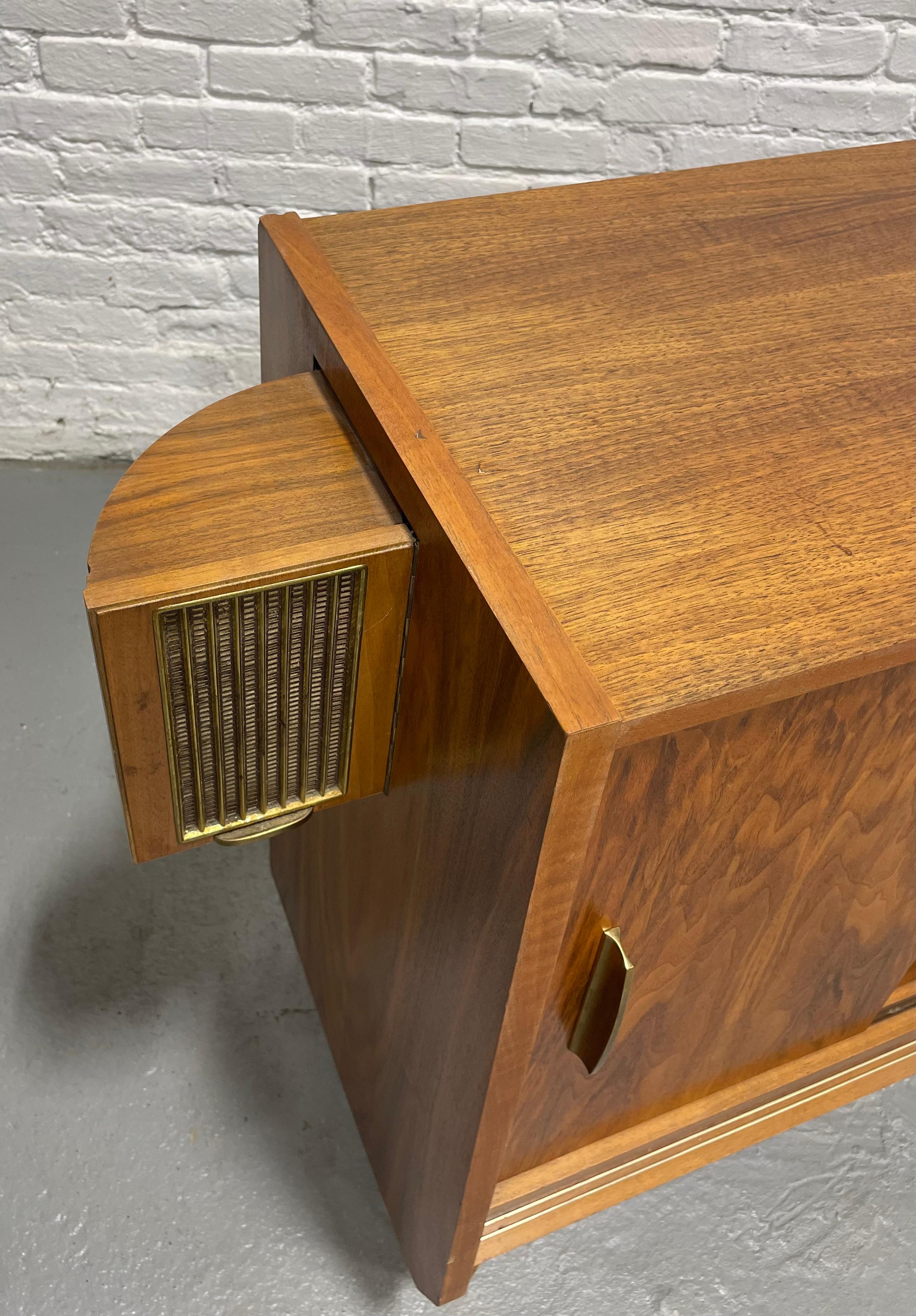 Mid Century Modern Walnut Stereo Console, West Germany, 1959 For Sale 14