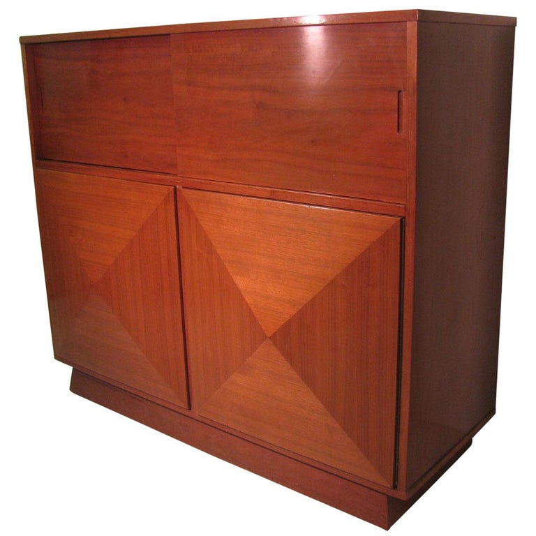 MidCentury Modern Walnut Stereo Media Style of Vladimir Kagan