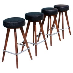 Moderne Hocker aus der Jahrhundertmitte