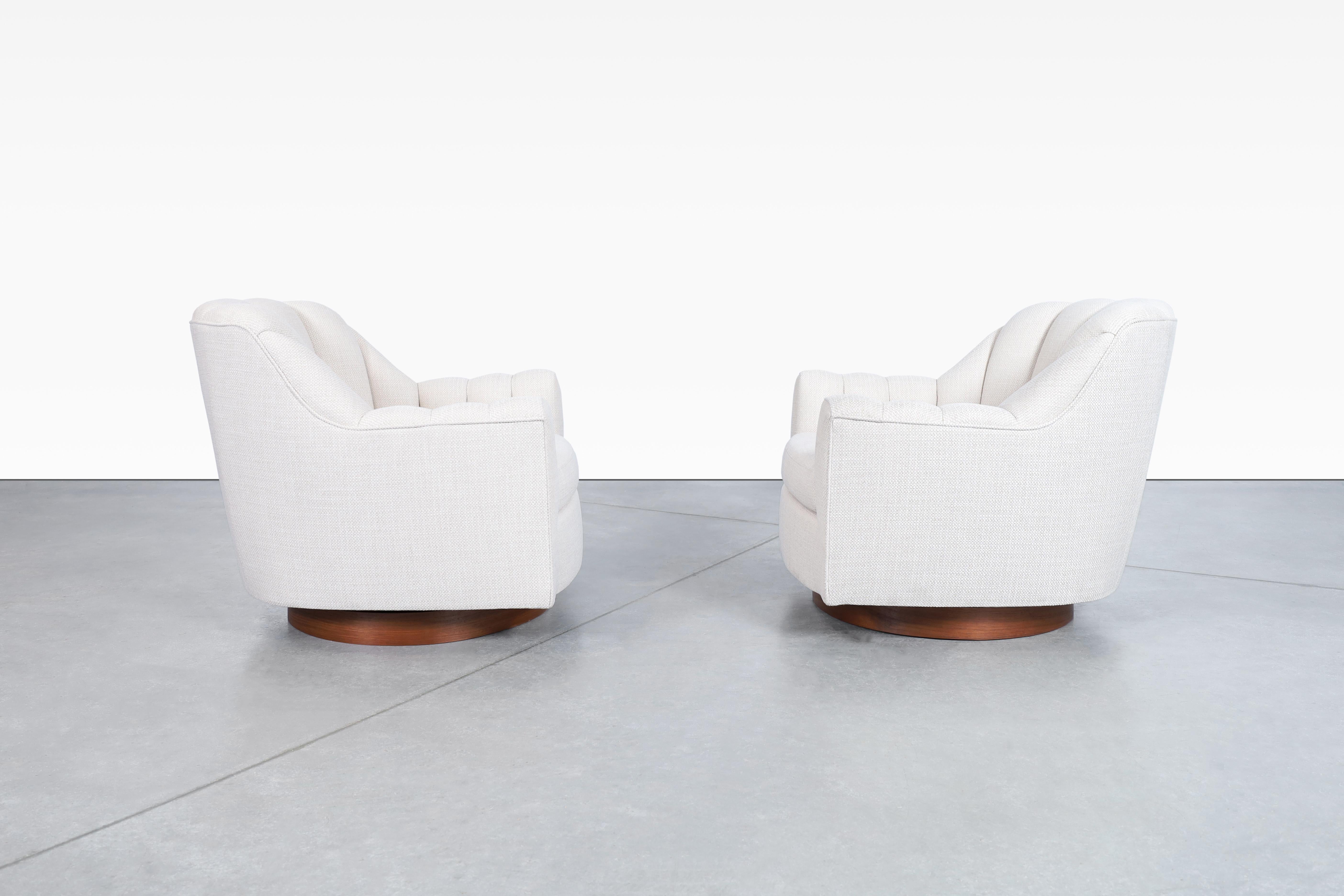 Mid-20th Century Mid-Century Modern Walnut Swivel Lounge Chairs