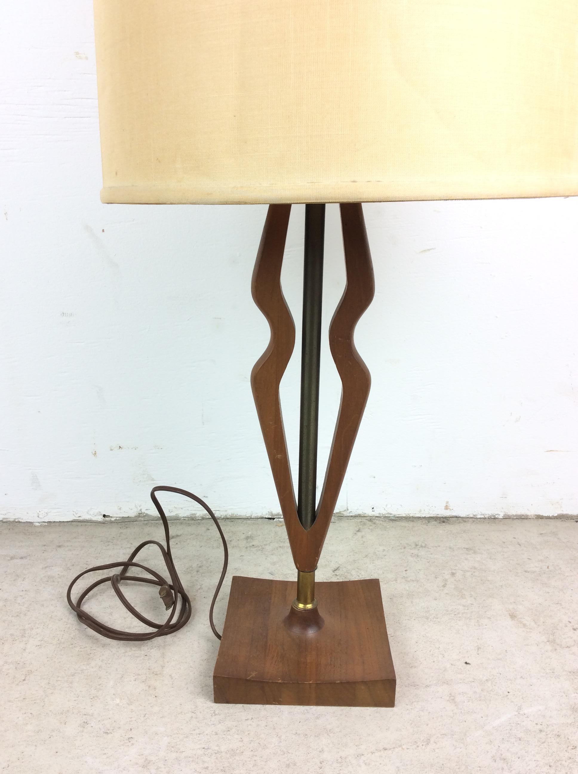 Mid Century Modern Walnut Table Lamp with Barrel Shade For Sale 3