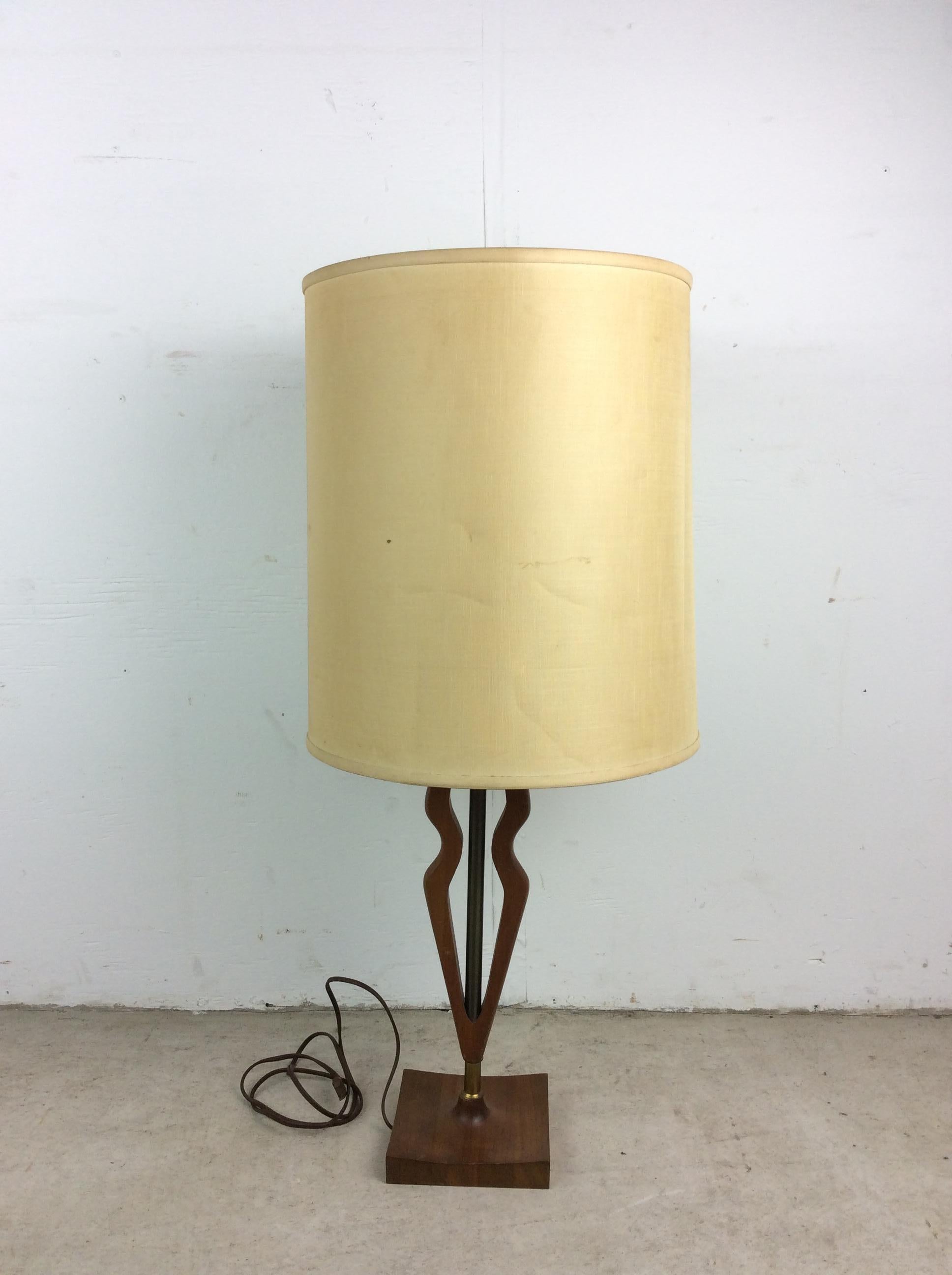 Mid Century Modern Walnut Table Lamp with Barrel Shade For Sale 2