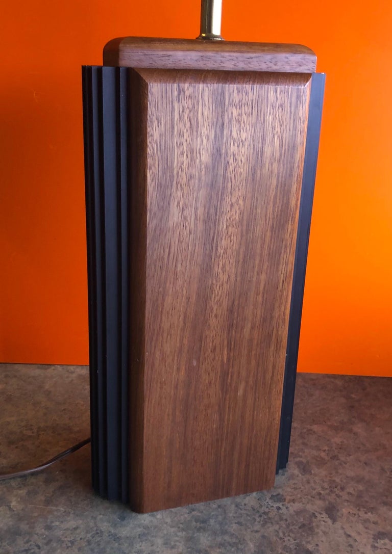 MidCentury Modern Walnut Table Lamp with Black Metal Side Fins For Sale at 1stDibs