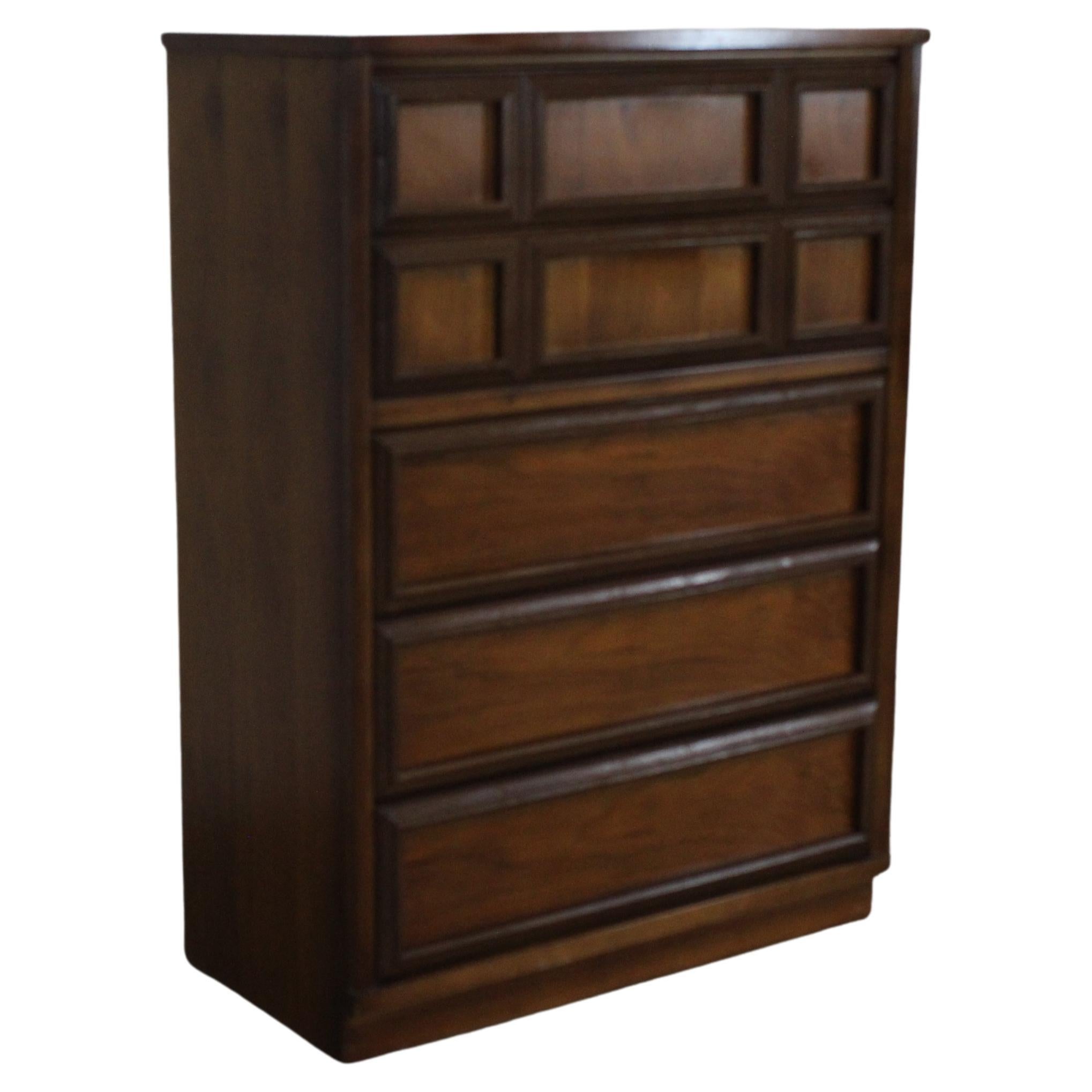Mid-Century Modern Walnut Tall Chest / Dresser For Sale