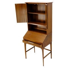 Bibliothèque de bureau haute en noyer, moderne du milieu du siècle dernier