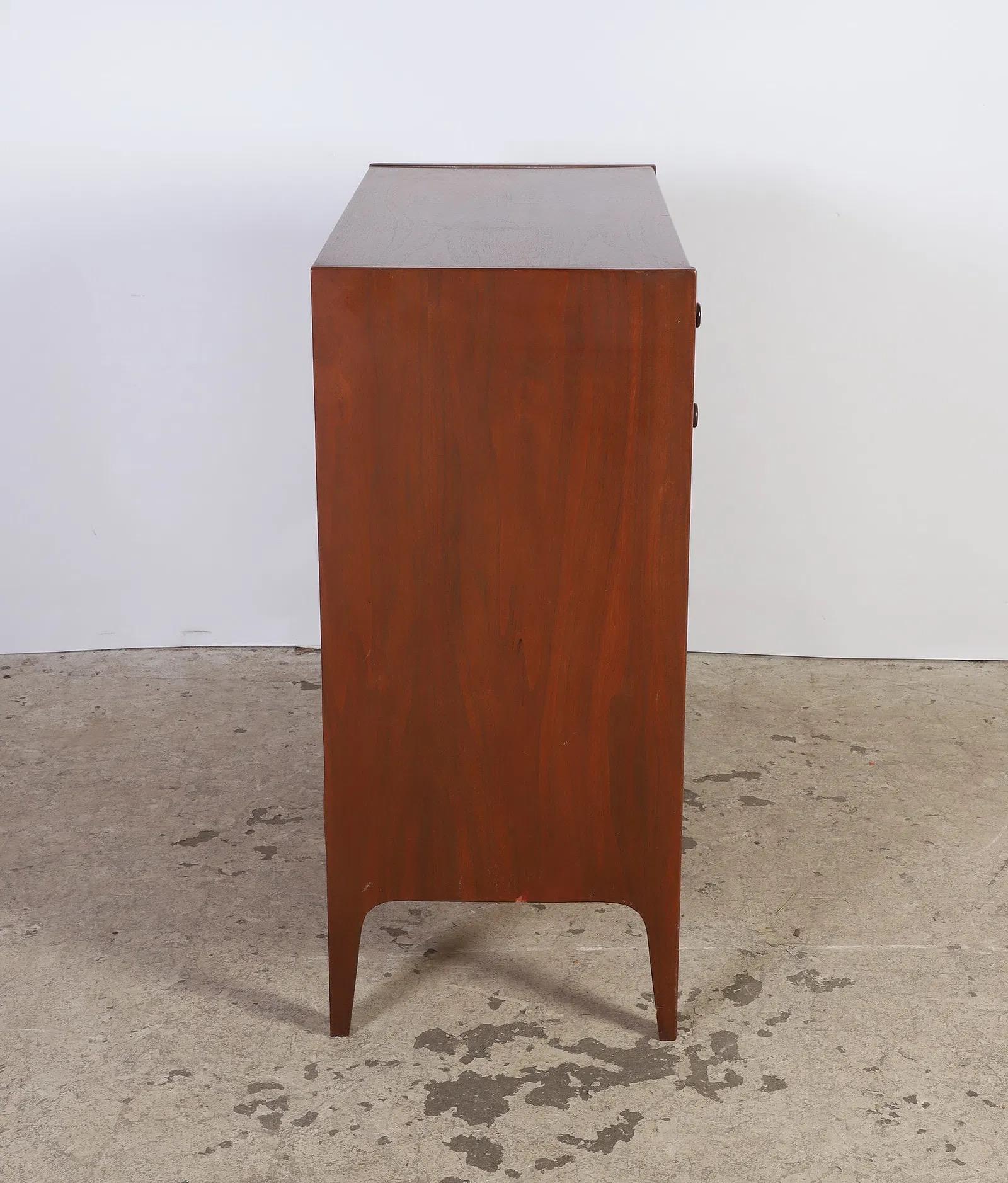 XX secolo Mid-Century Modern Walnut Tallboy Chest With 4 Drawers in vendita