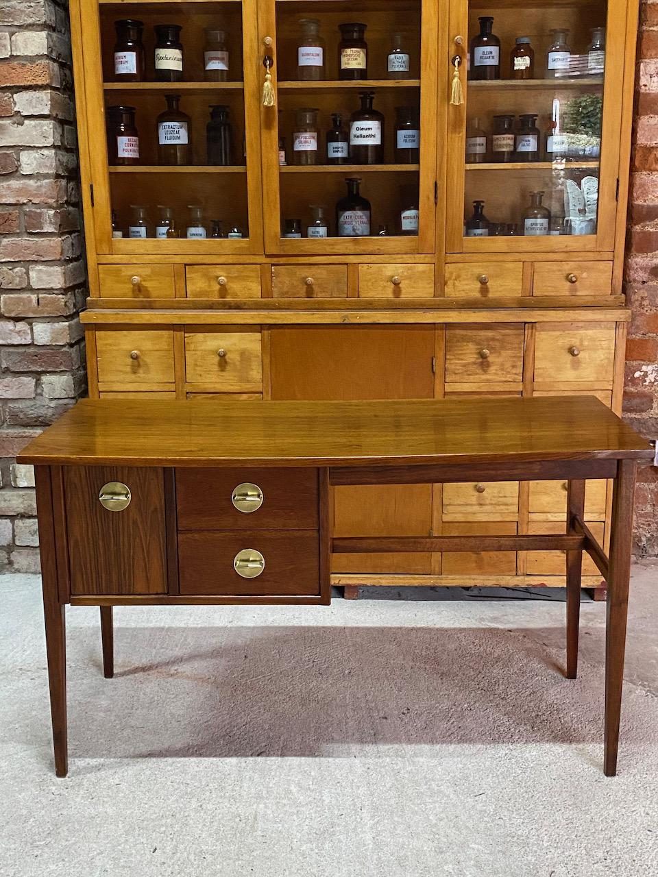 Mid-Century Modern Walnut and Teak Desk and Chair, Denmark, circa 1960 7