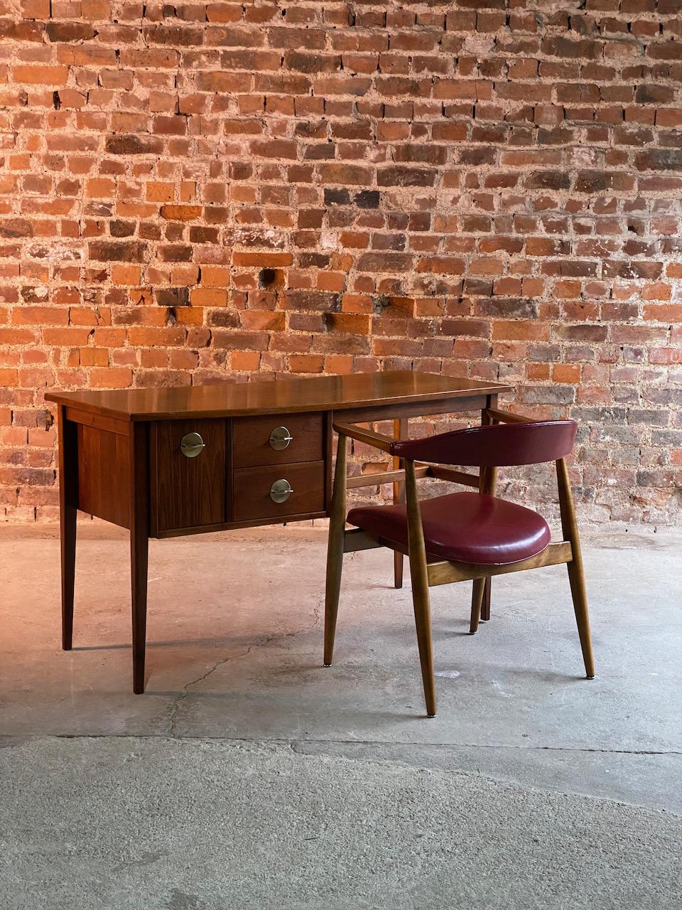 Mid-Century Modern Walnut and Teak Desk and Chair, Denmark, circa 1960 2