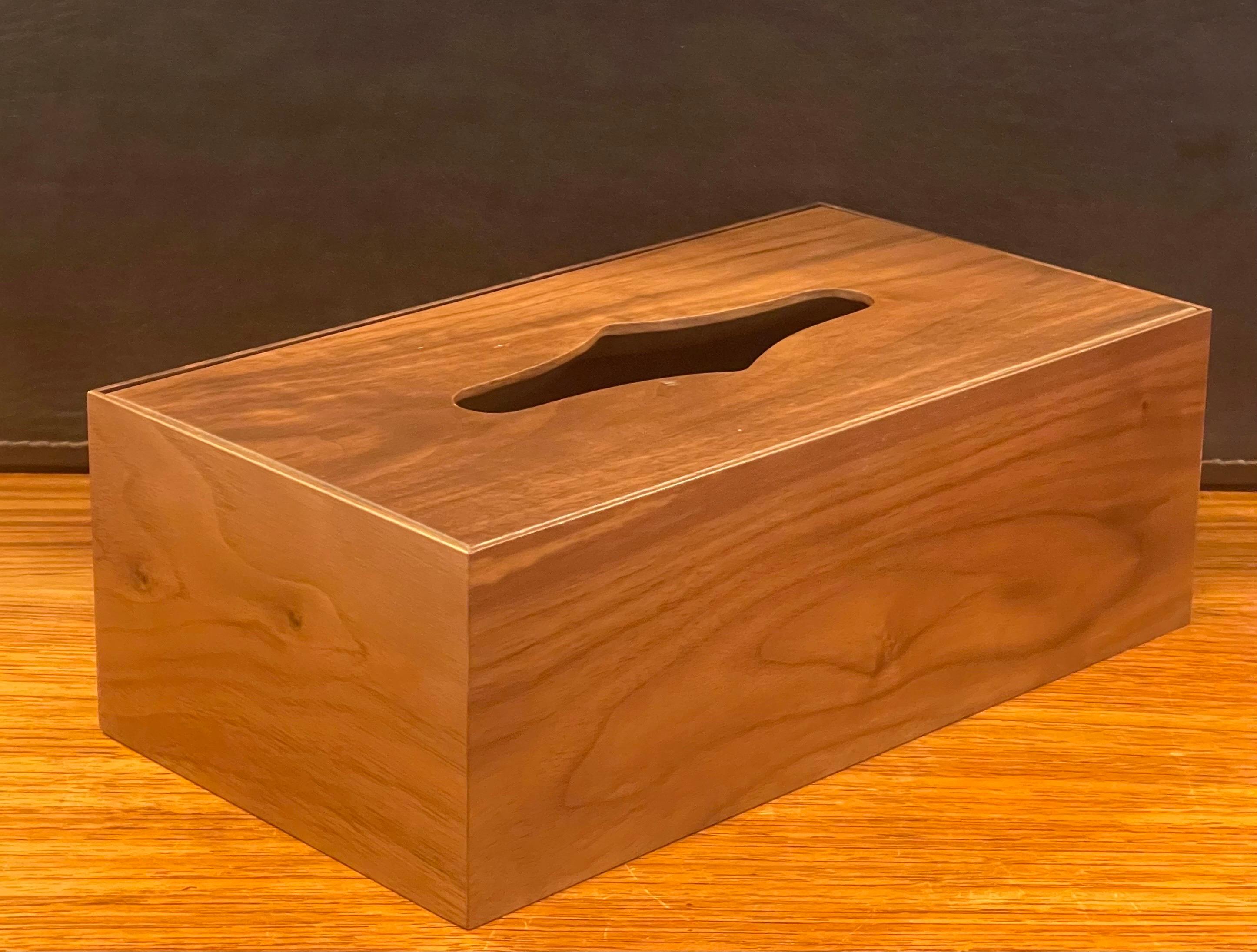 Mid-Century Modern Walnut Tissue Box Cover In Good Condition For Sale In San Diego, CA