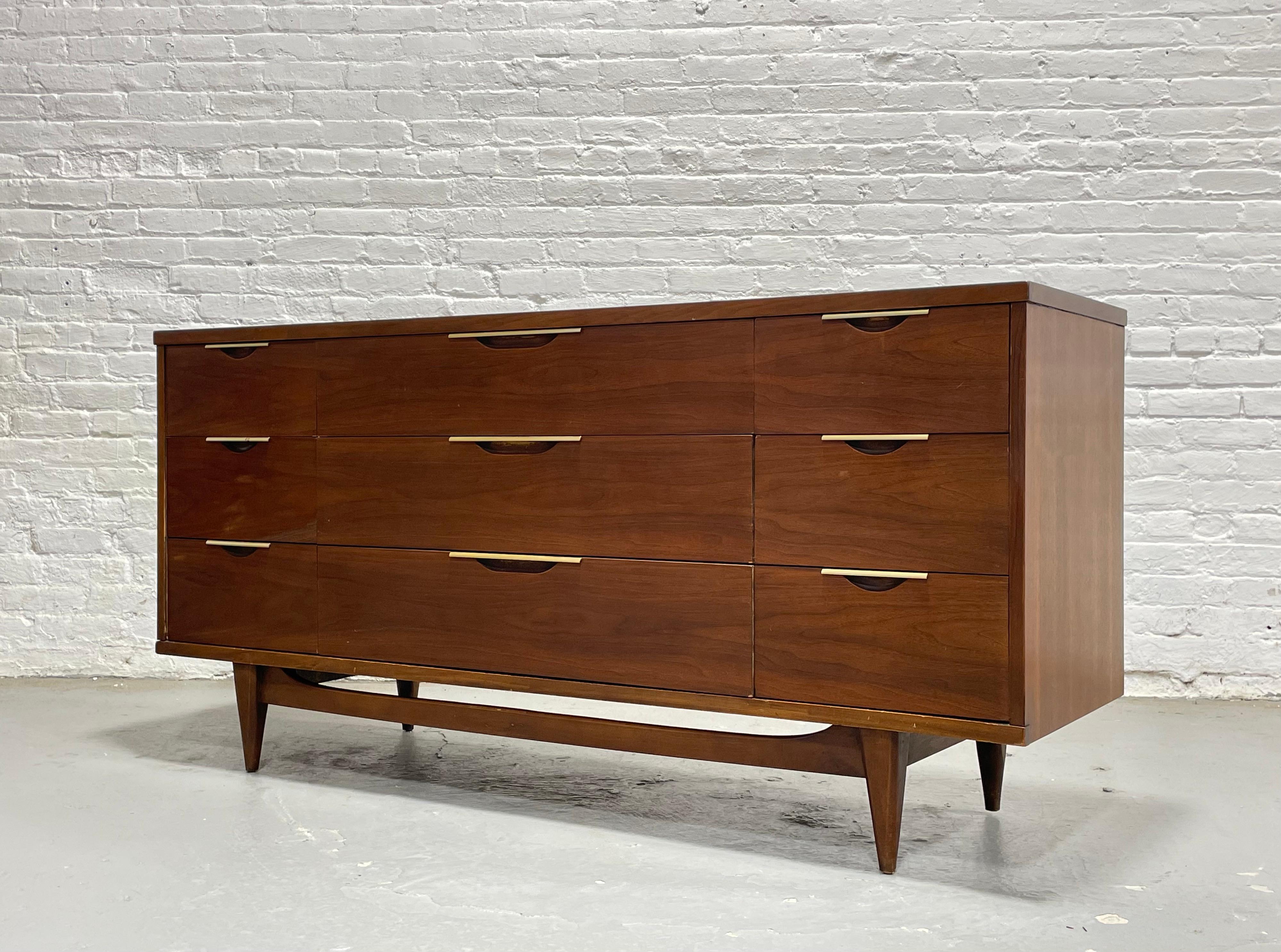 Mid Century MODERN Walnut TRIPLE DRESSER by Kent Coffey’s Tableau Line, c. 1960 For Sale 6