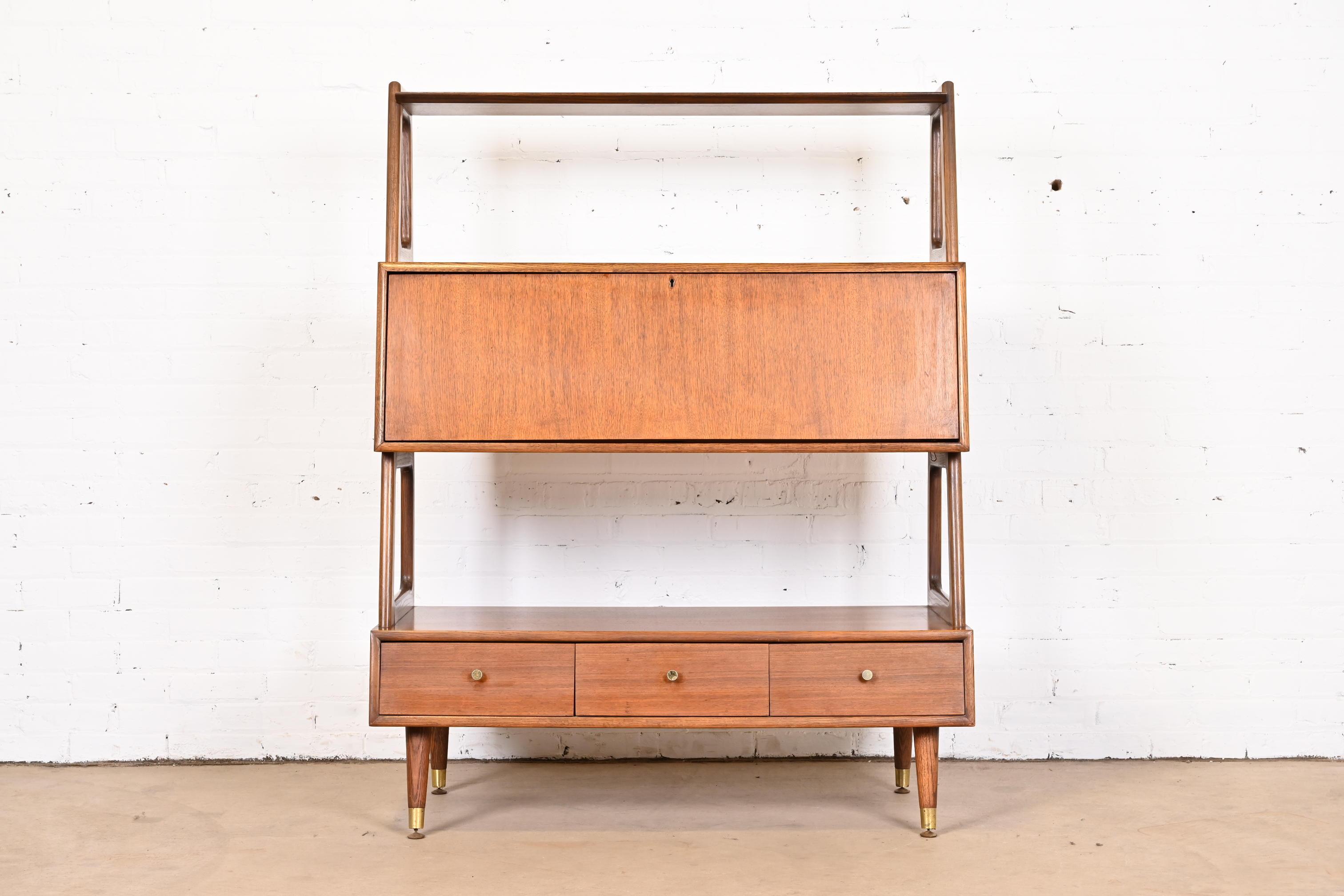Mid-Century Modern Walnut Wall Unit Bookcase with Secretary Desk by Saginaw In Good Condition In South Bend, IN