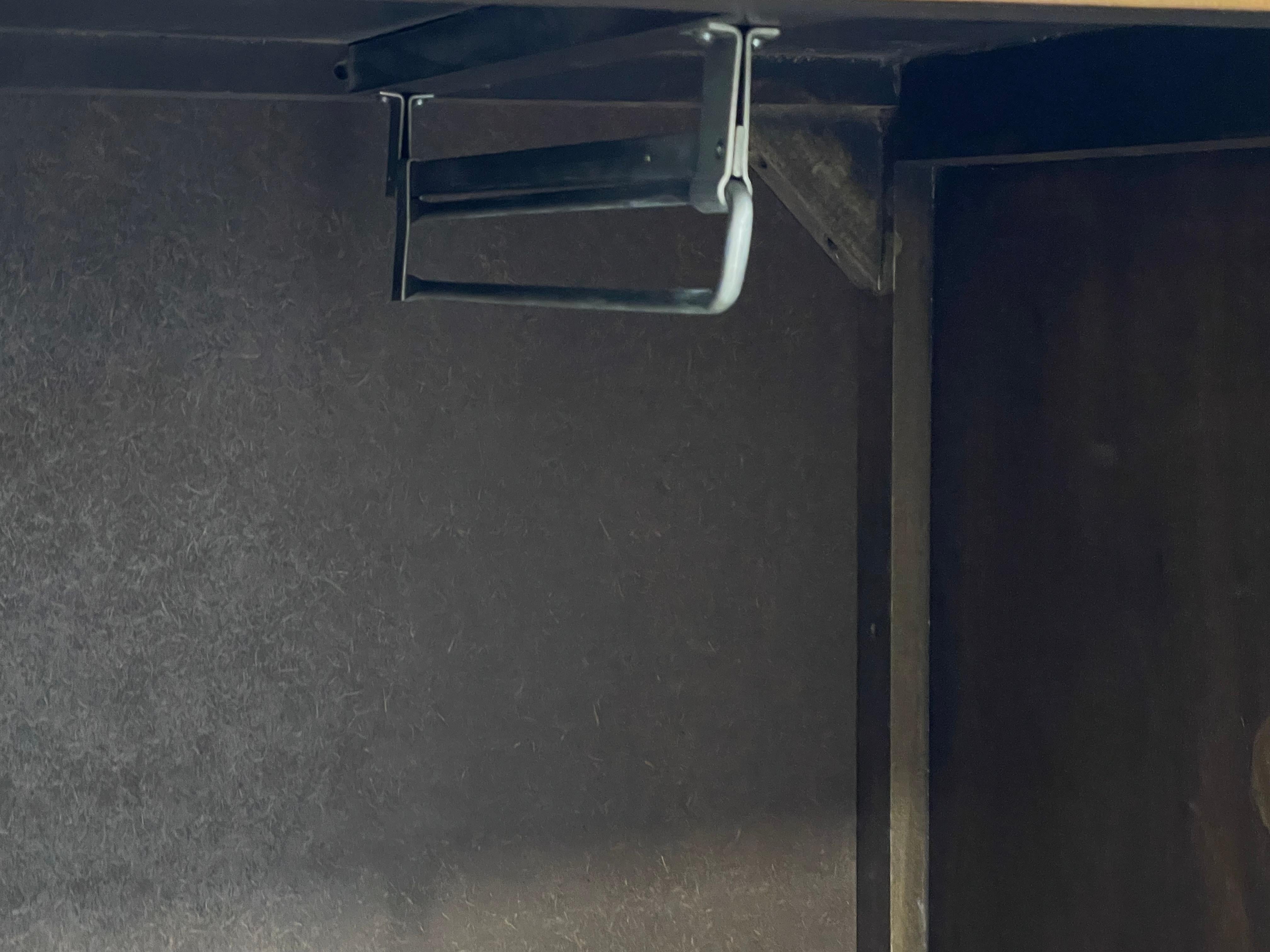 Set da letto in noce e bianco del Mid Century MODERN DRESSER by Lawrence Peabody in vendita 4