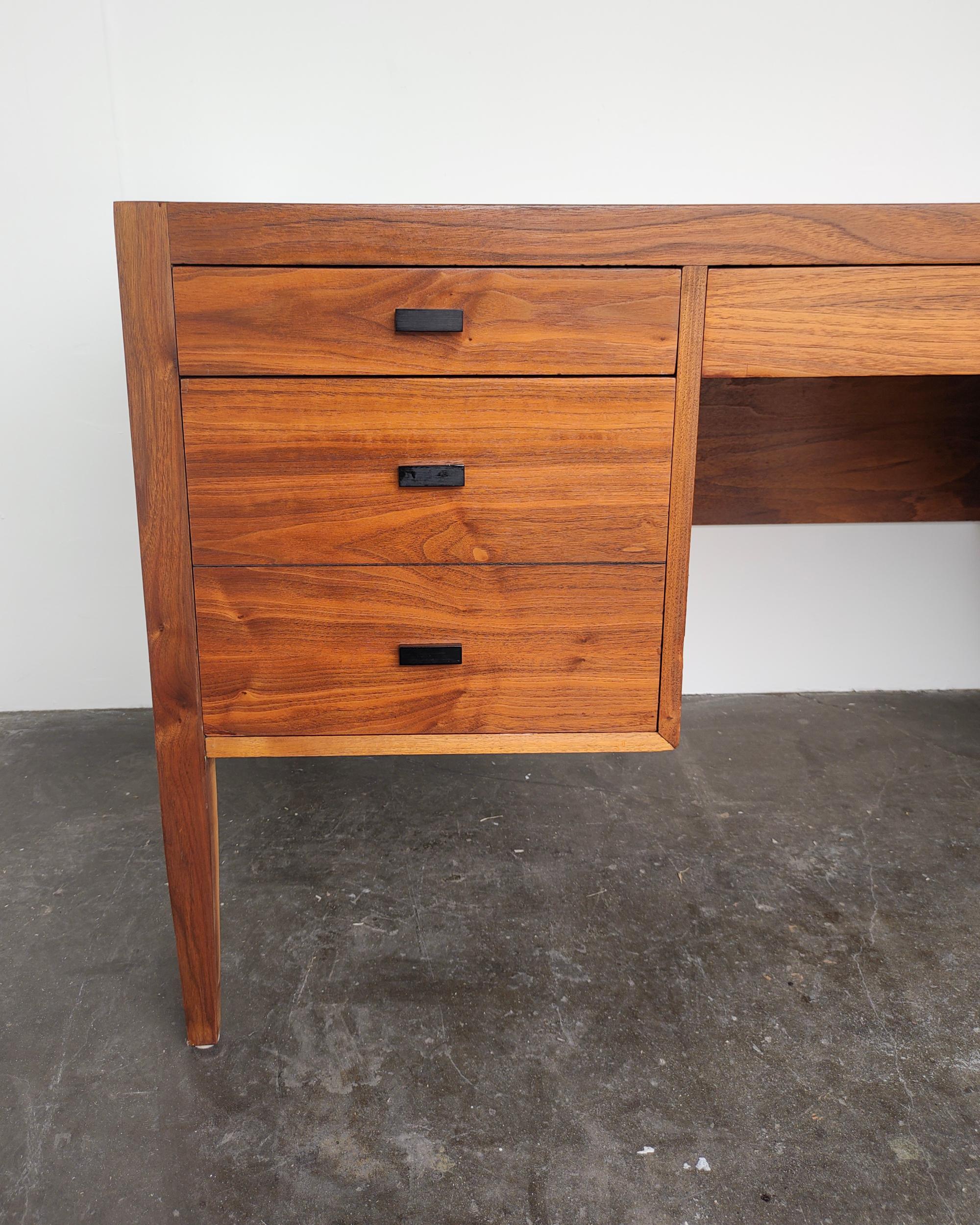 Unknown Mid-Century Modern Walnut Wood Executive Desk with Black Top