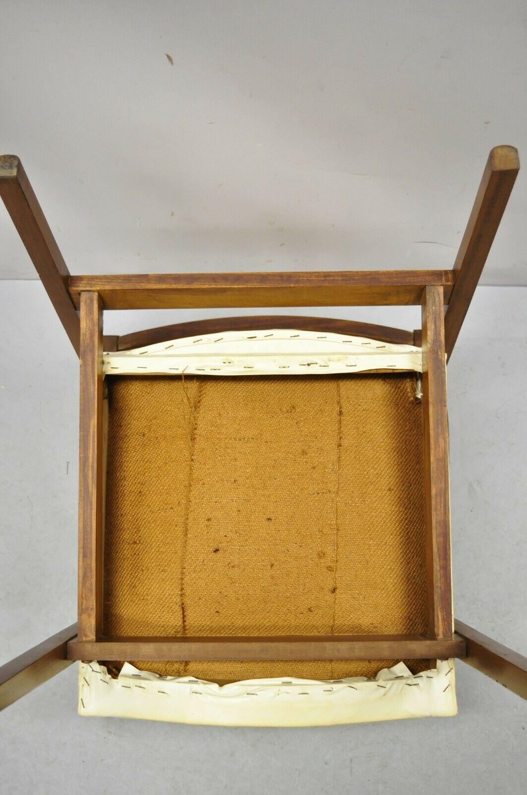 Mid-Century Modern Walnut Wood Frame Vinyl Upholstered Lounge Arm Chair For Sale 3