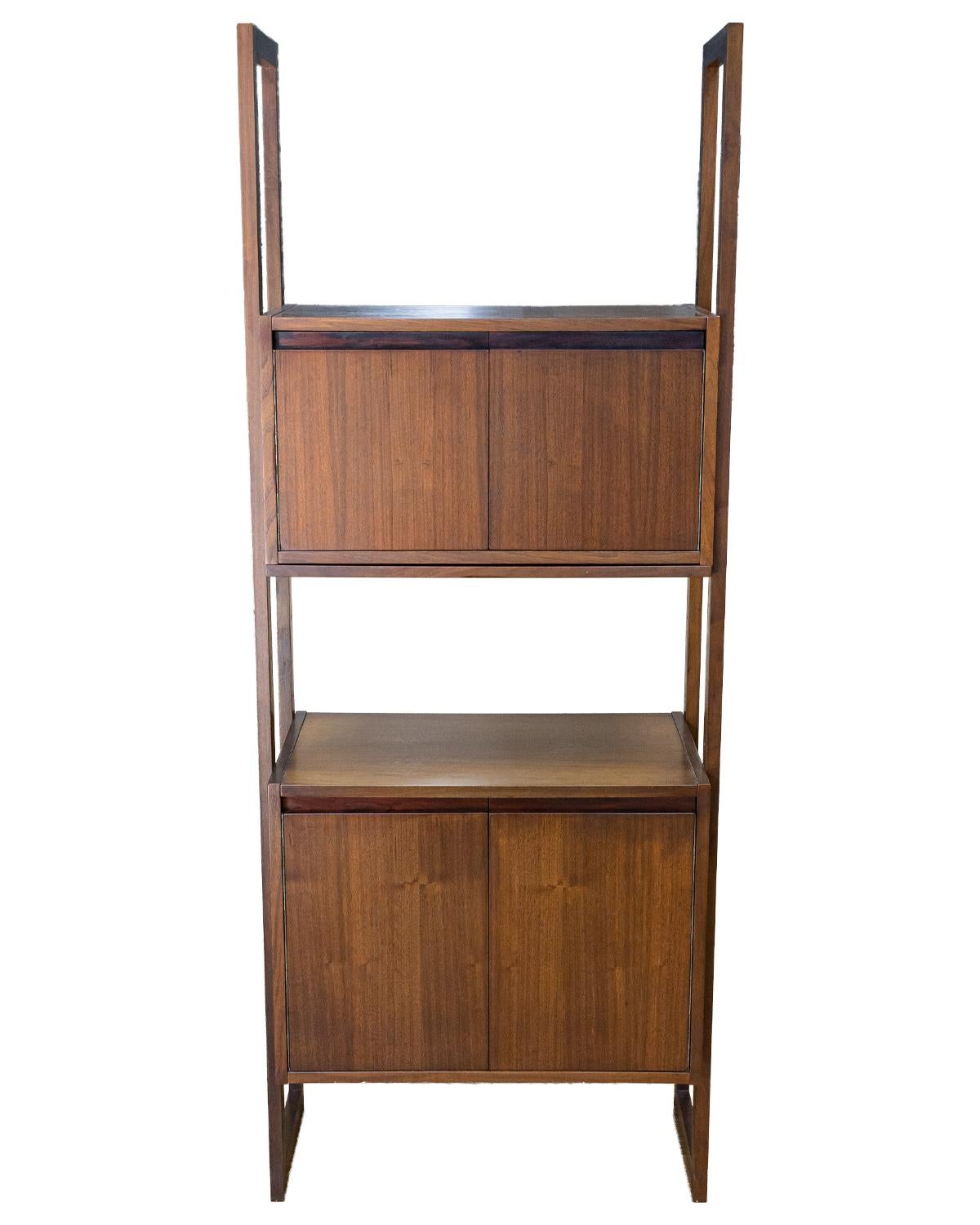 Mid-Century Modern Walnut Wood Wall Unit with Drop Down Desk In Good Condition In Keego Harbor, MI