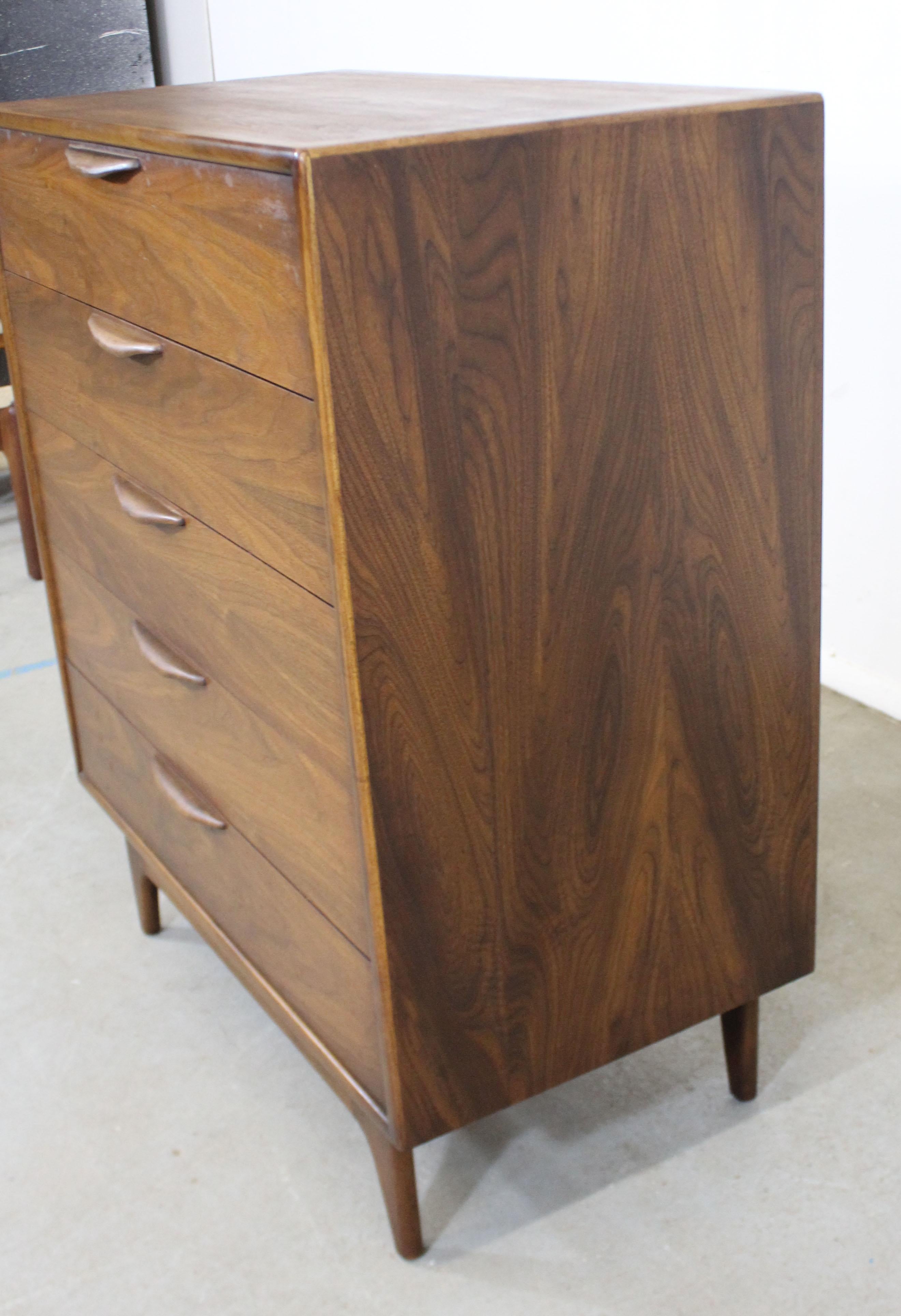 lane chest of drawers