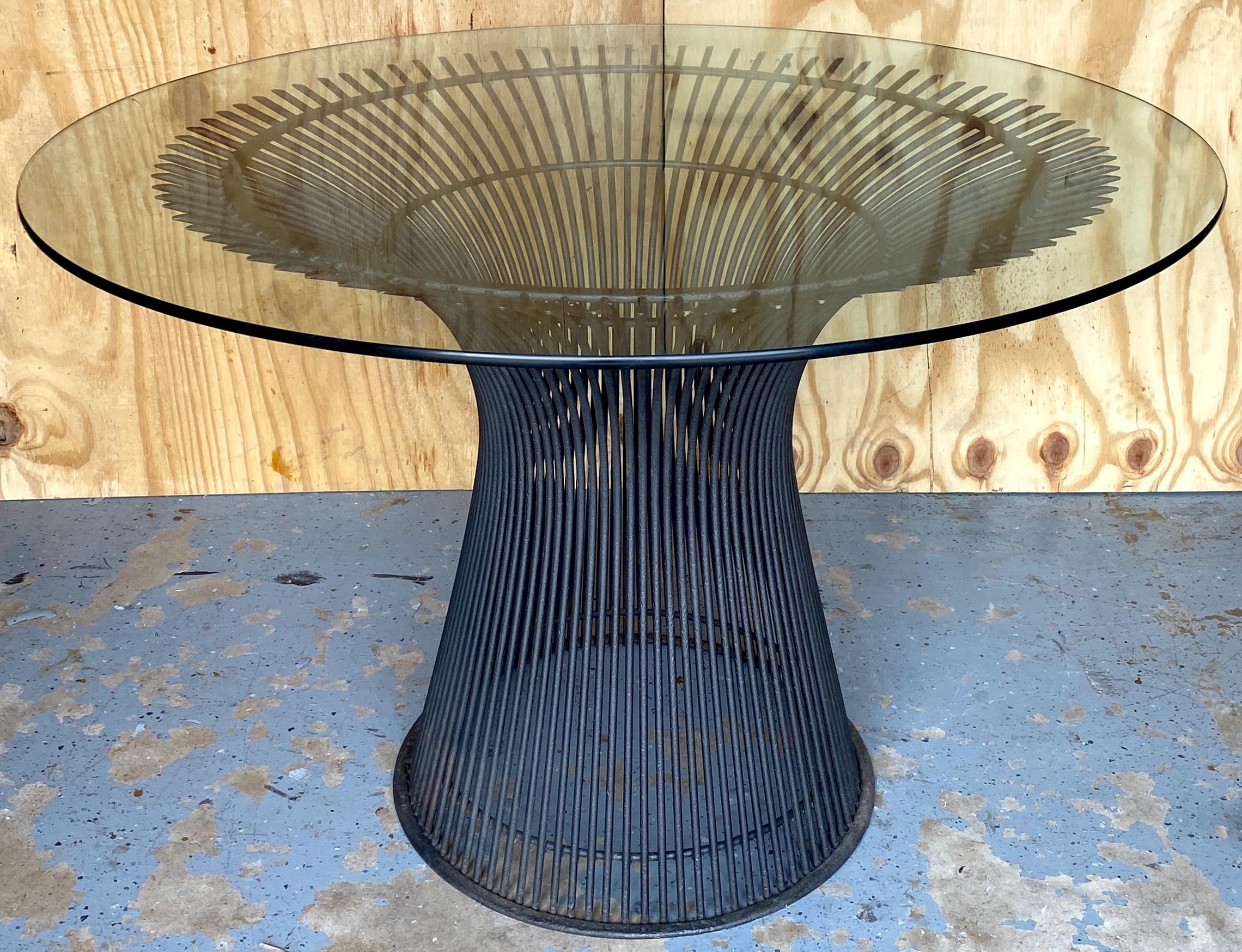 Mid-Century Modern Warren Platner for Knoll Bronzed Steel & Glass Dining Table In Good Condition In West Palm Beach, FL