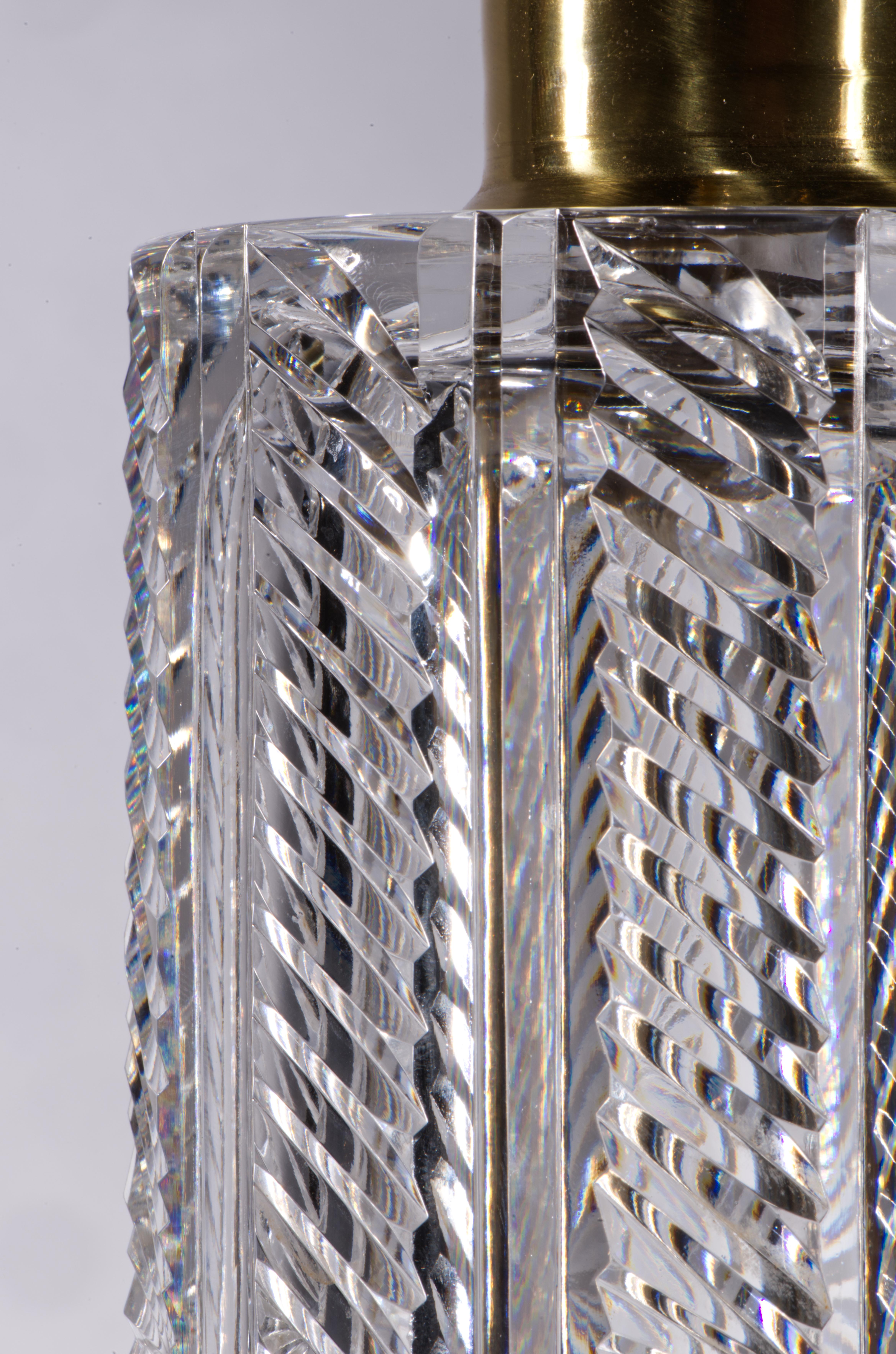 Hand-Crafted Mid Century Modern Waterford Crystal Herringbone Pattern Table Lamp 1950s For Sale