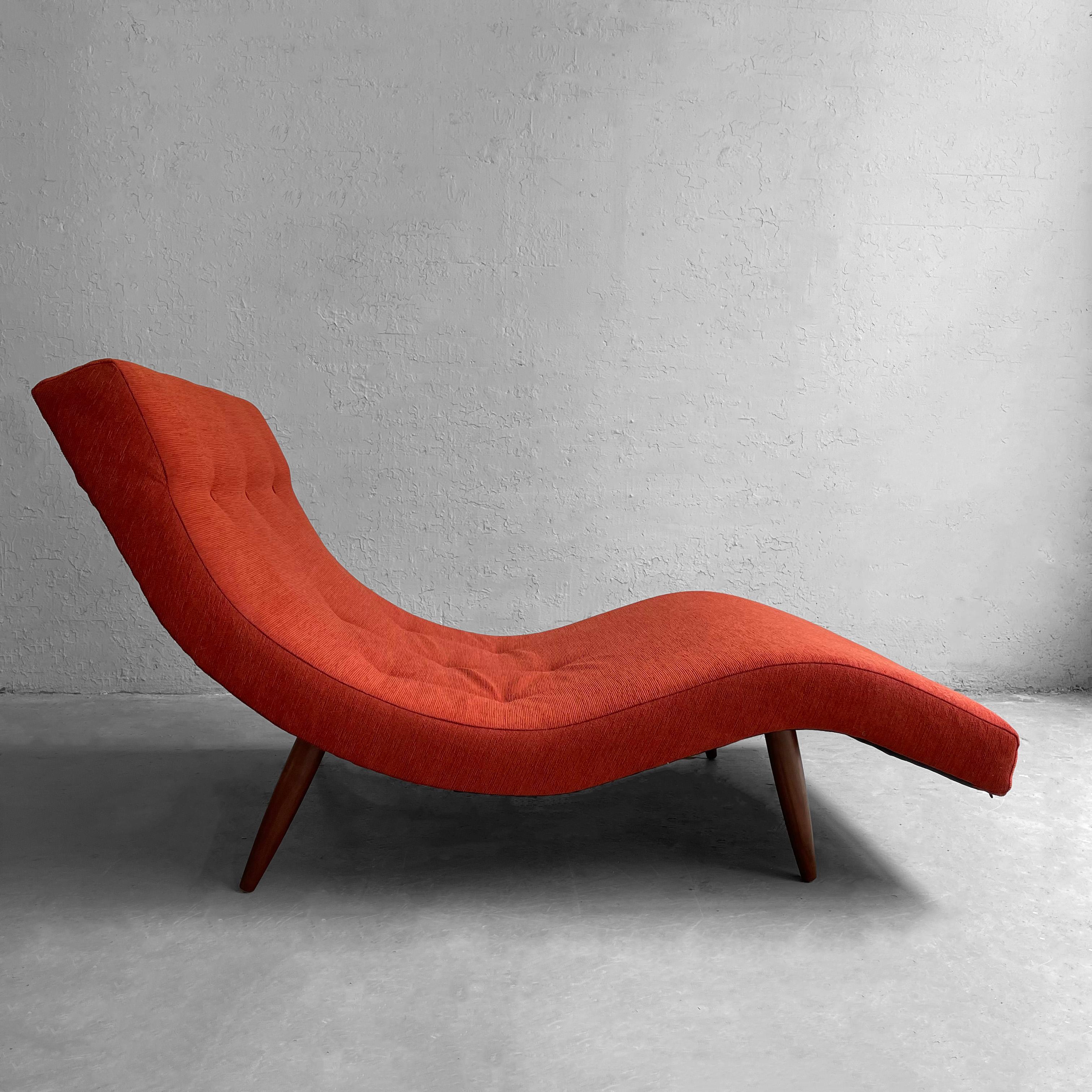 Mid-Century Modern Wave Chaise Longue by Adrian Pearsall 1