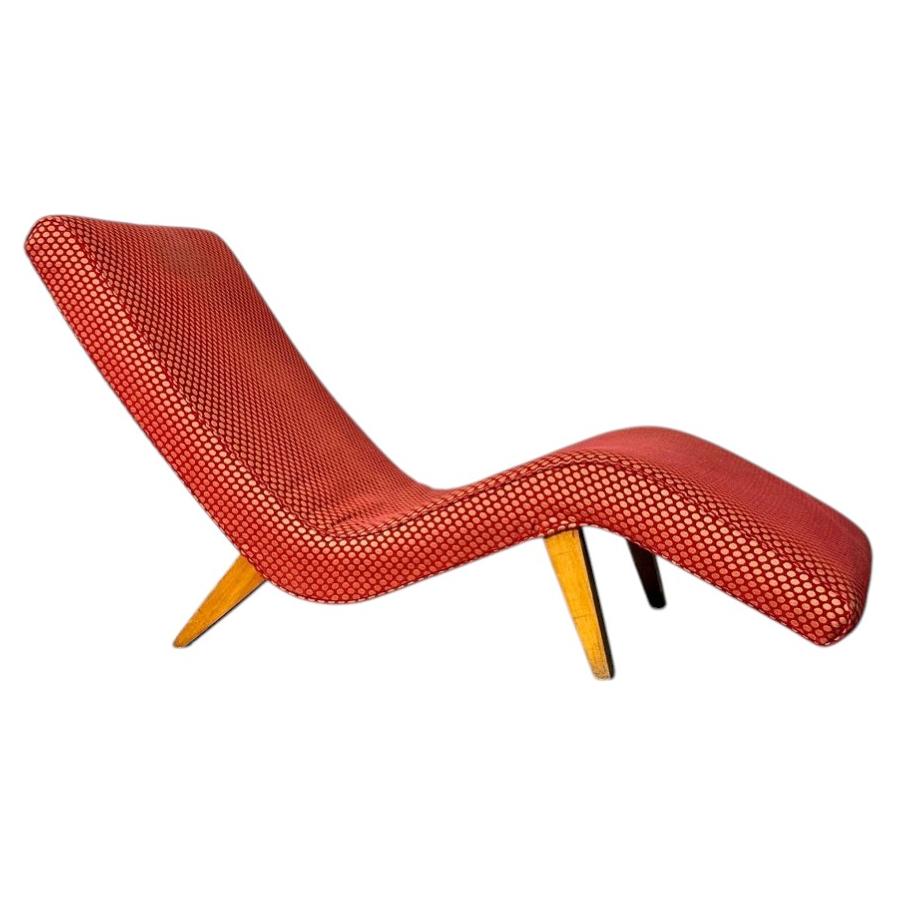 Mid Century Modern Wave Chaise style of Greta Grossman or Adrian Pearsall 1950s For Sale