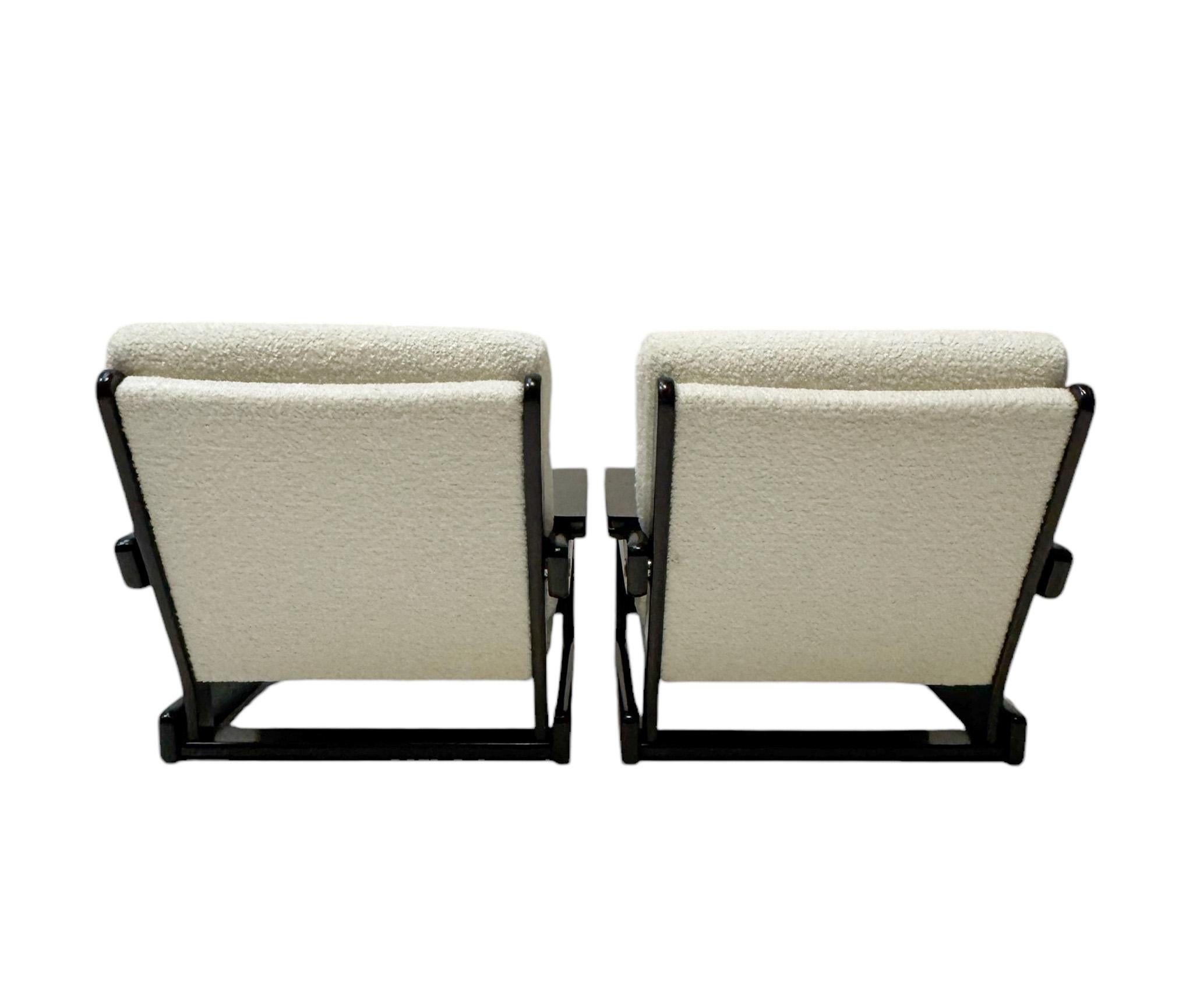 Mid-Century Modern Wenge Lounge Chairs with Bouclé Upholstery, 1970s For Sale 2