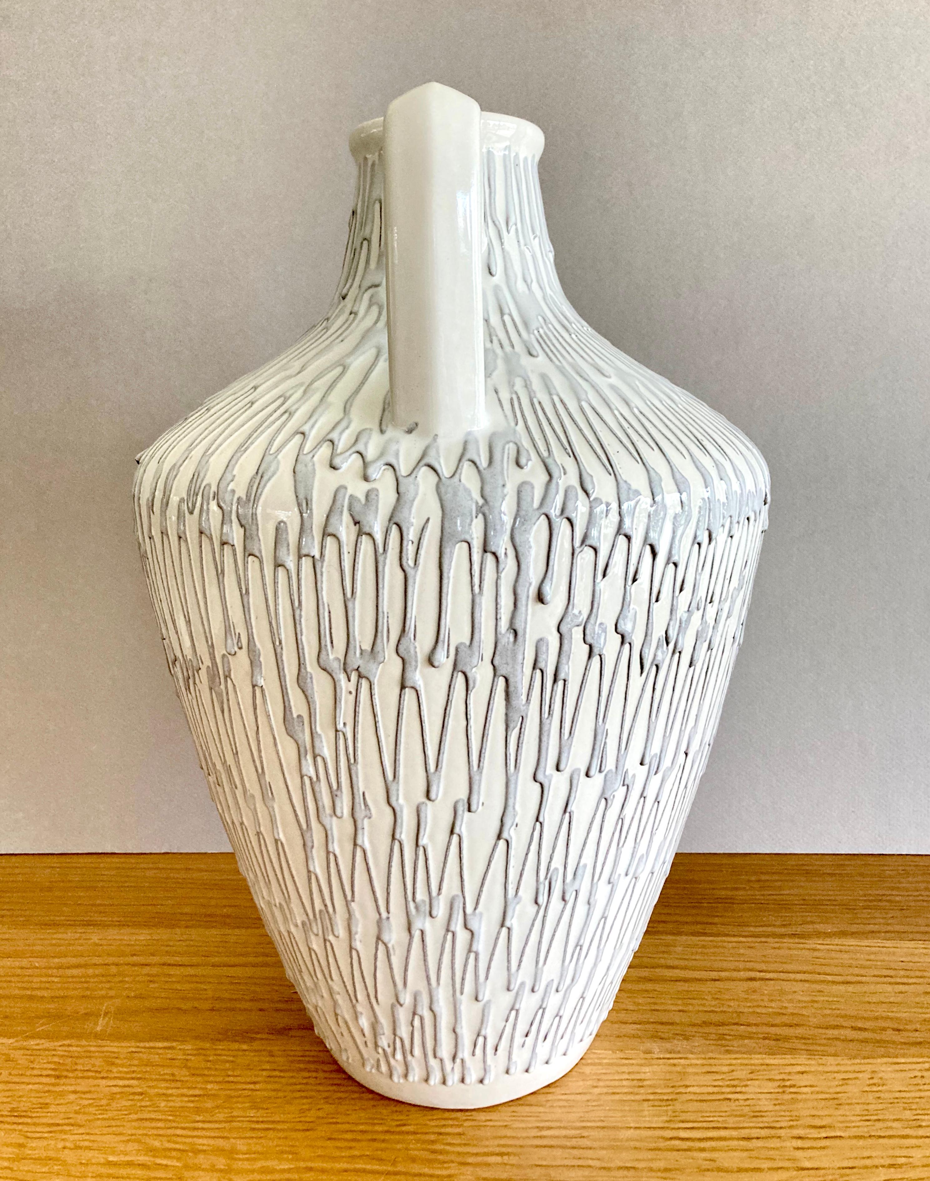 Mid-Century Modern West German Fat Lava Pottery Vase by Ilkra Edel Keramik In Good Condition For Sale In COLMAR, FR