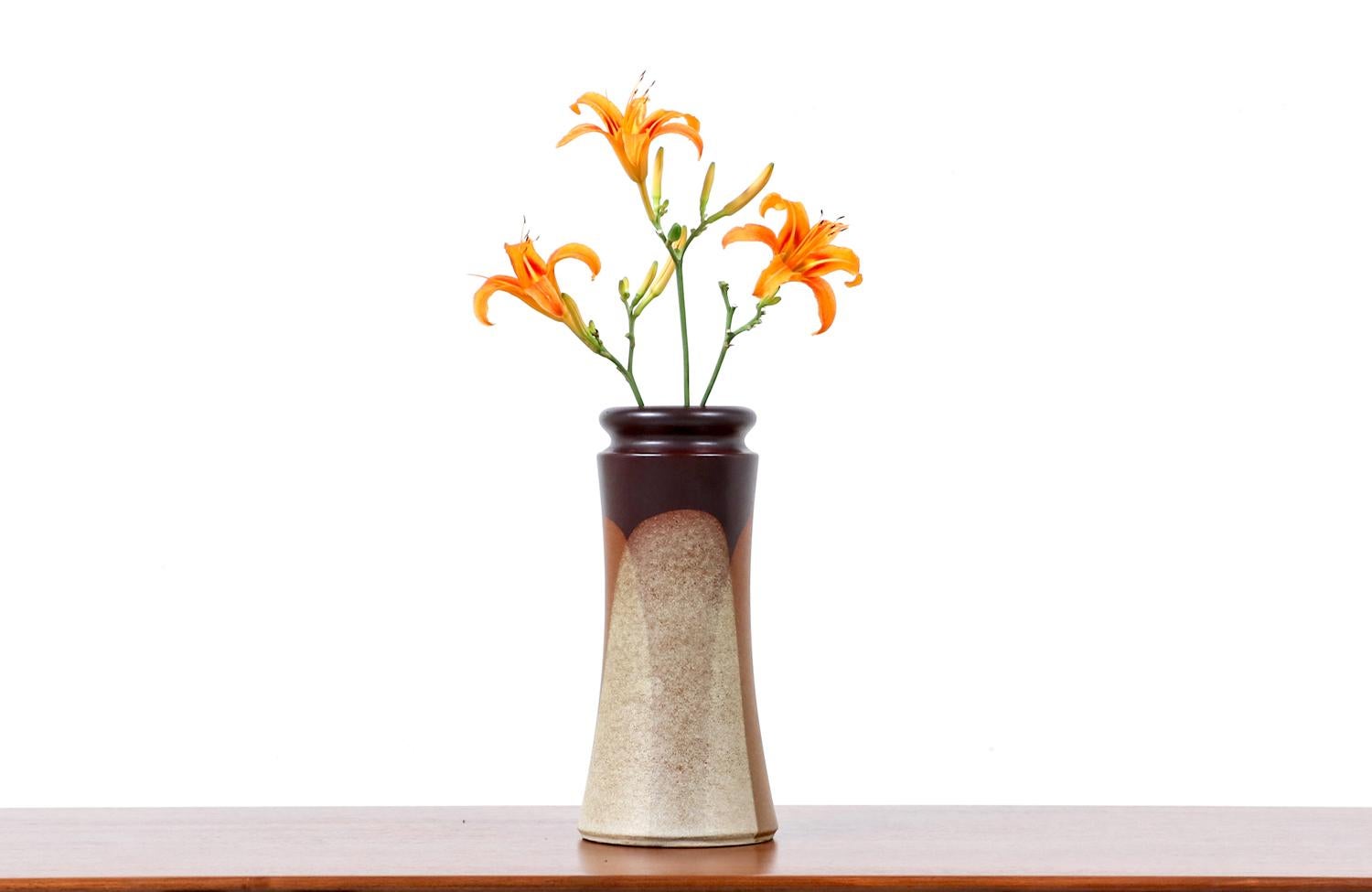 Allemand Vase The Moderns Modernity de Raymor en vente