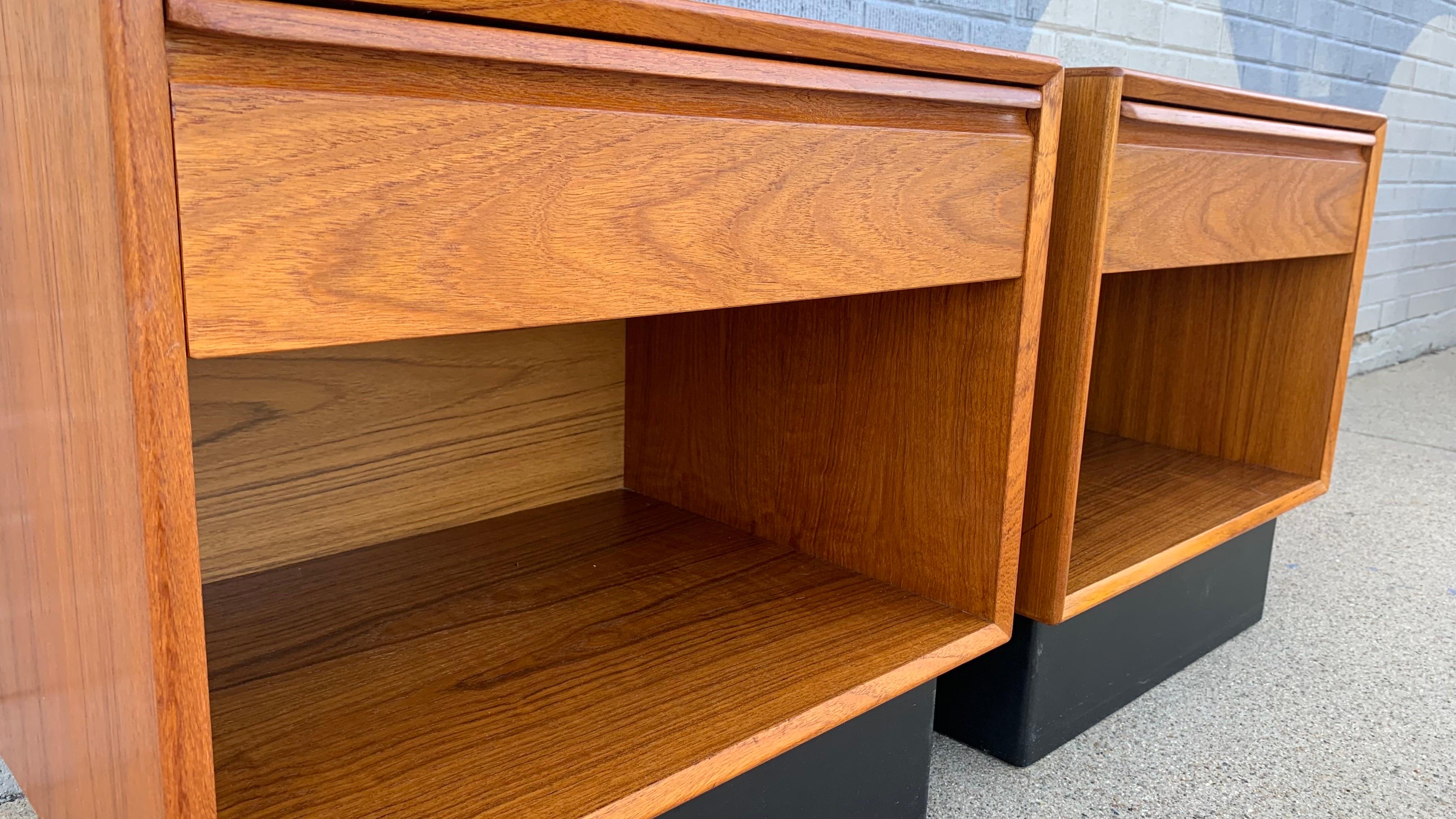 Wood Mid Century Modern Westnofa Nightstands, a Pair For Sale