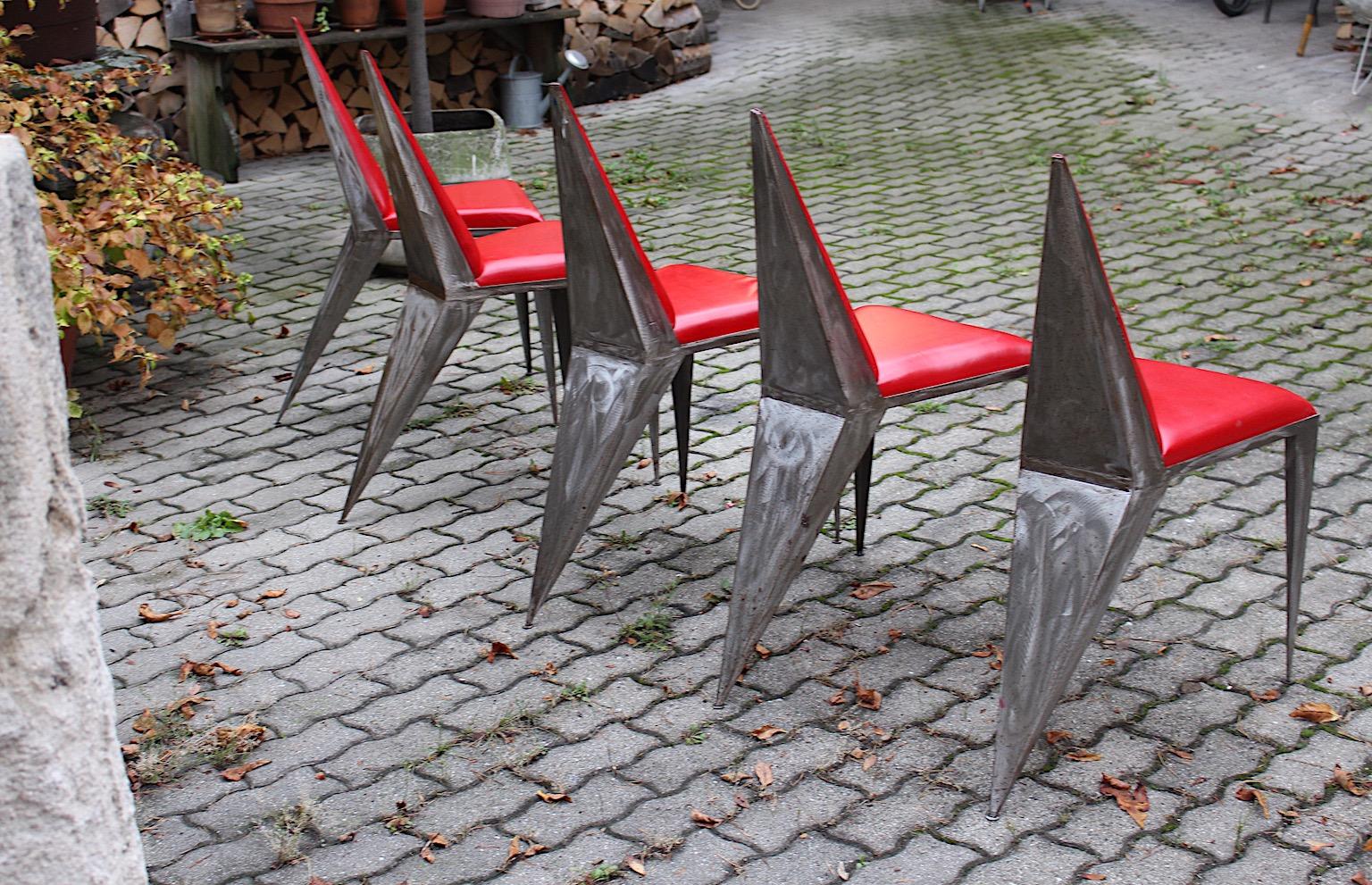 Mid Century Modern Whimsical Iron Geometric Red Dining Chairs 1970s Austria en vente 13