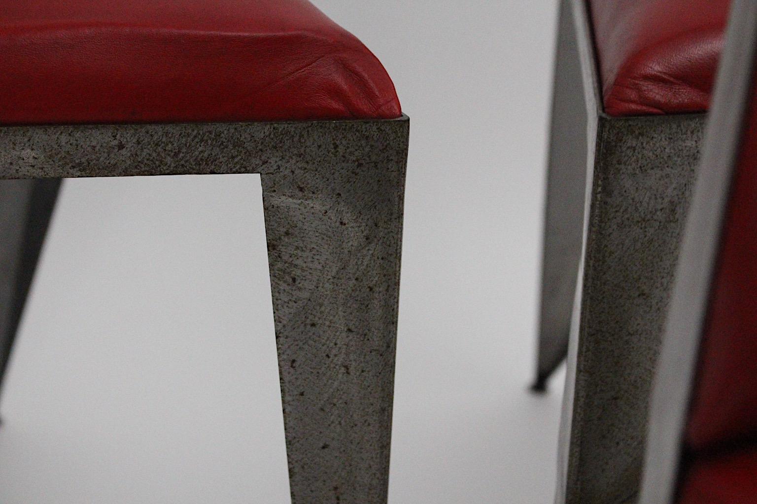 Mid Century Modern Whimsical Iron Geometric Red Dining Chairs 1970s Austria en vente 1