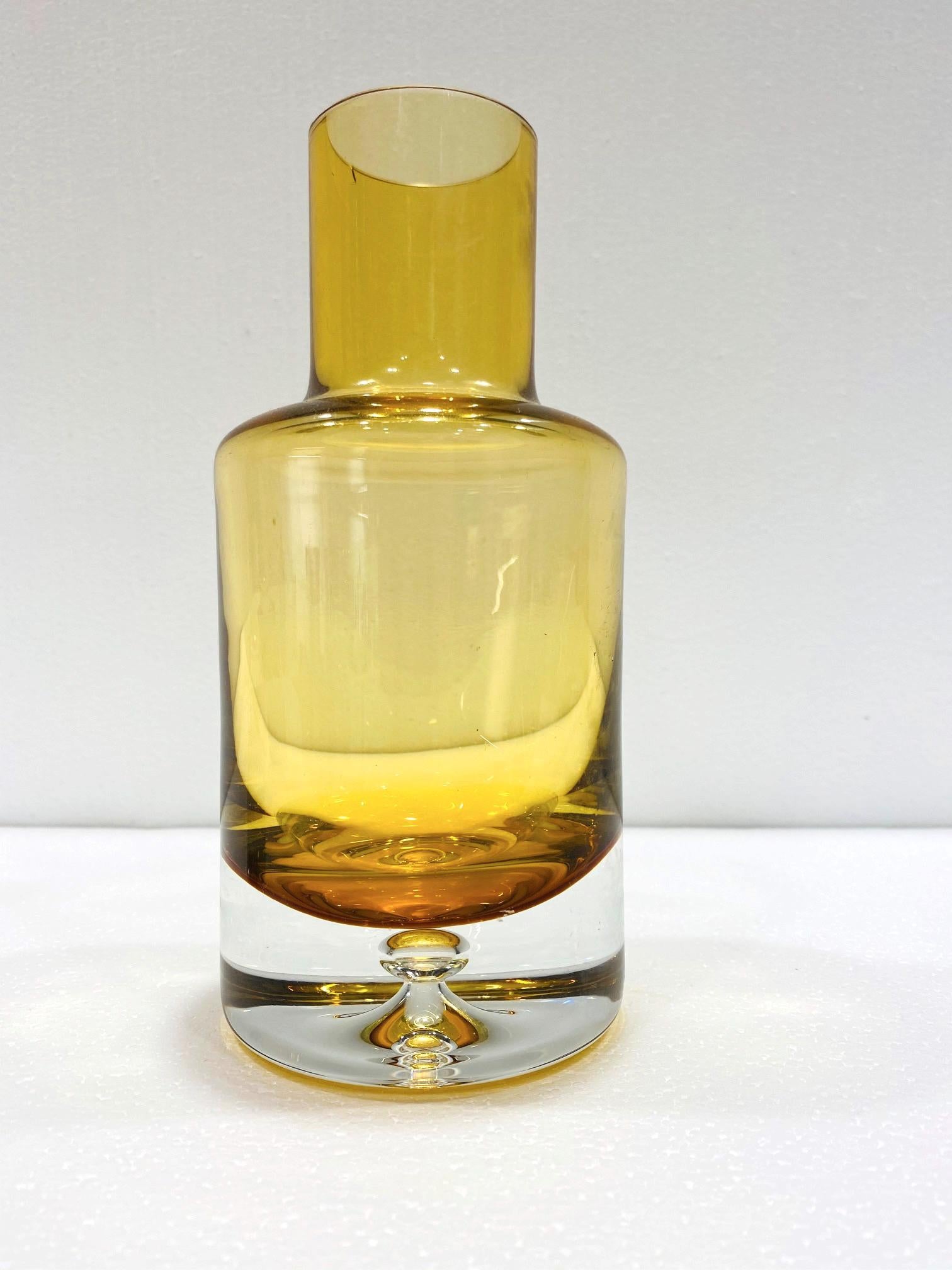 Mid-Century Modern Whiskey Decanter in Blown Yellow Glass, Scandinavia c 1970s In Good Condition In Fort Lauderdale, FL