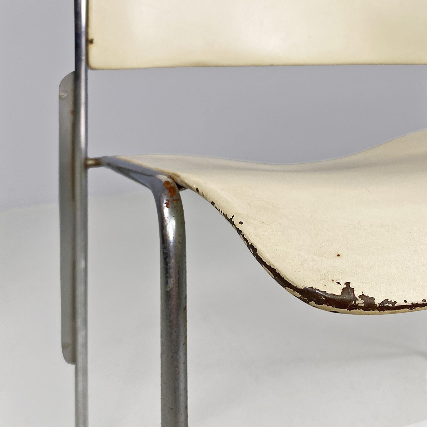 Mid-century modern white 40\4 chairs by David Rowland for GF Furniture, 1963 For Sale 2