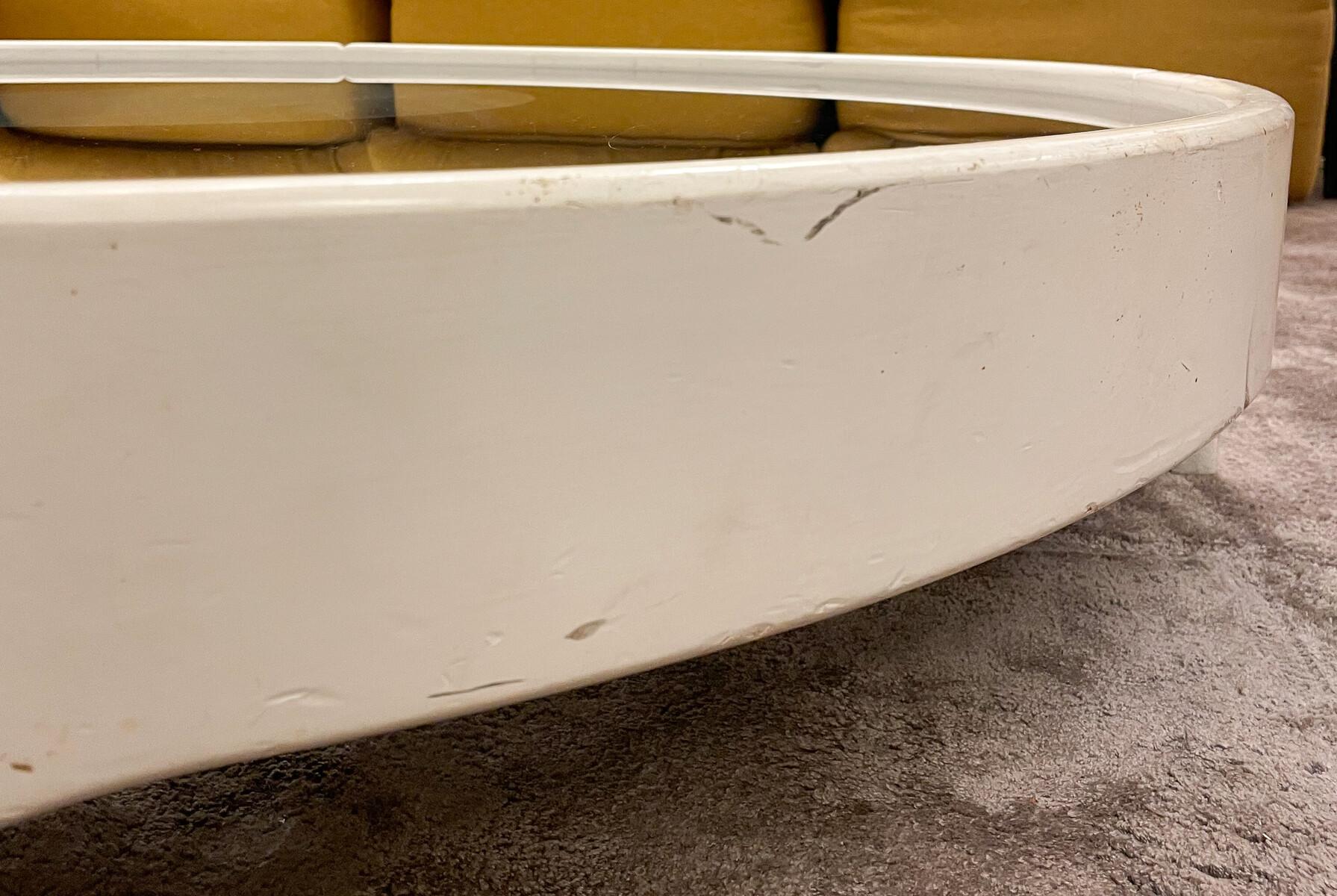Mid-Century Modern White Coffee Table by Tito Agnoli for Sormani, 1970s In Good Condition For Sale In Brussels, BE