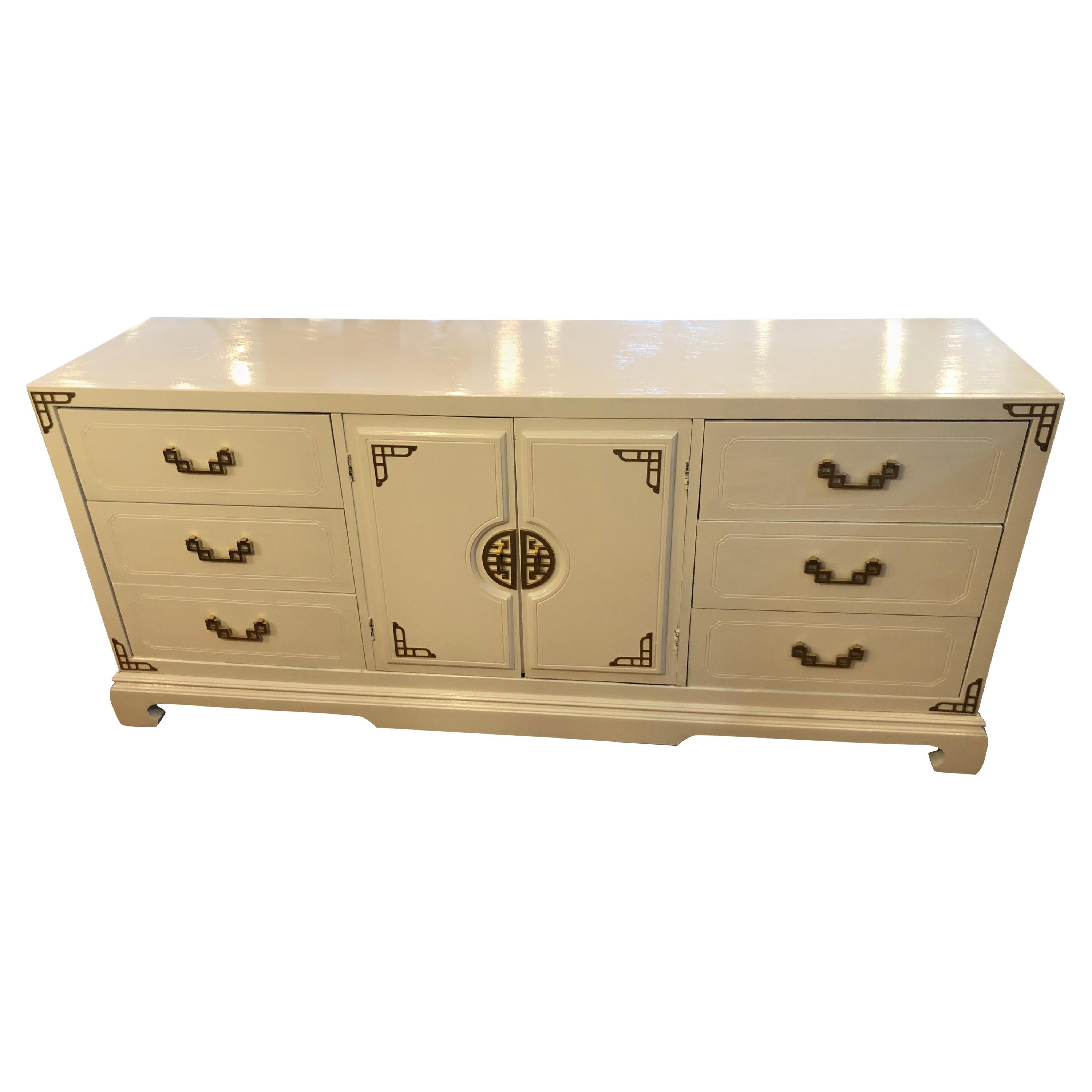 White Lacquer Eight Drawers MidCentury Modern Double Dresser For Sale