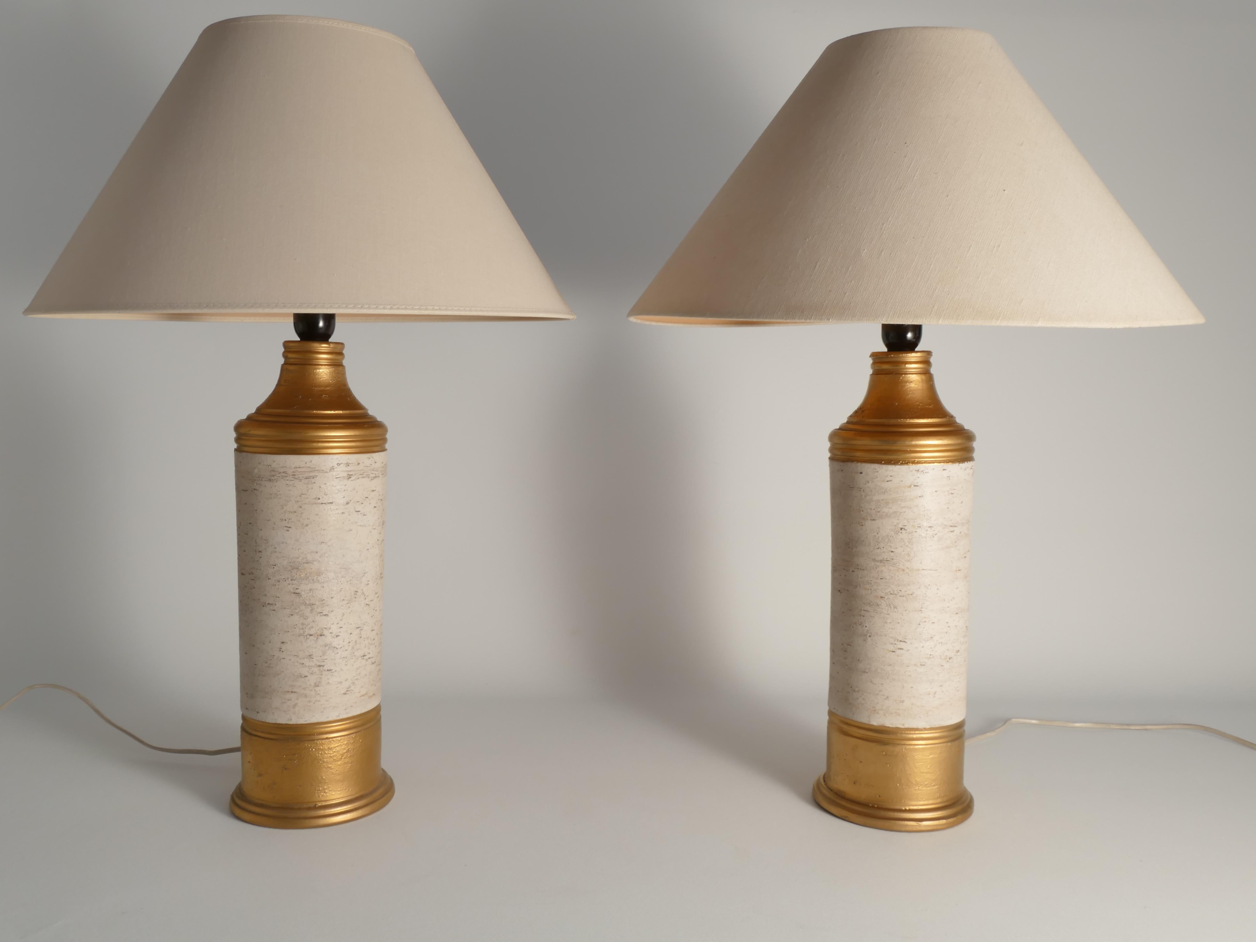 Italian Mid-century Modern White & Gold Ceramic Table Lamps by Bitossi for Bergboms For Sale