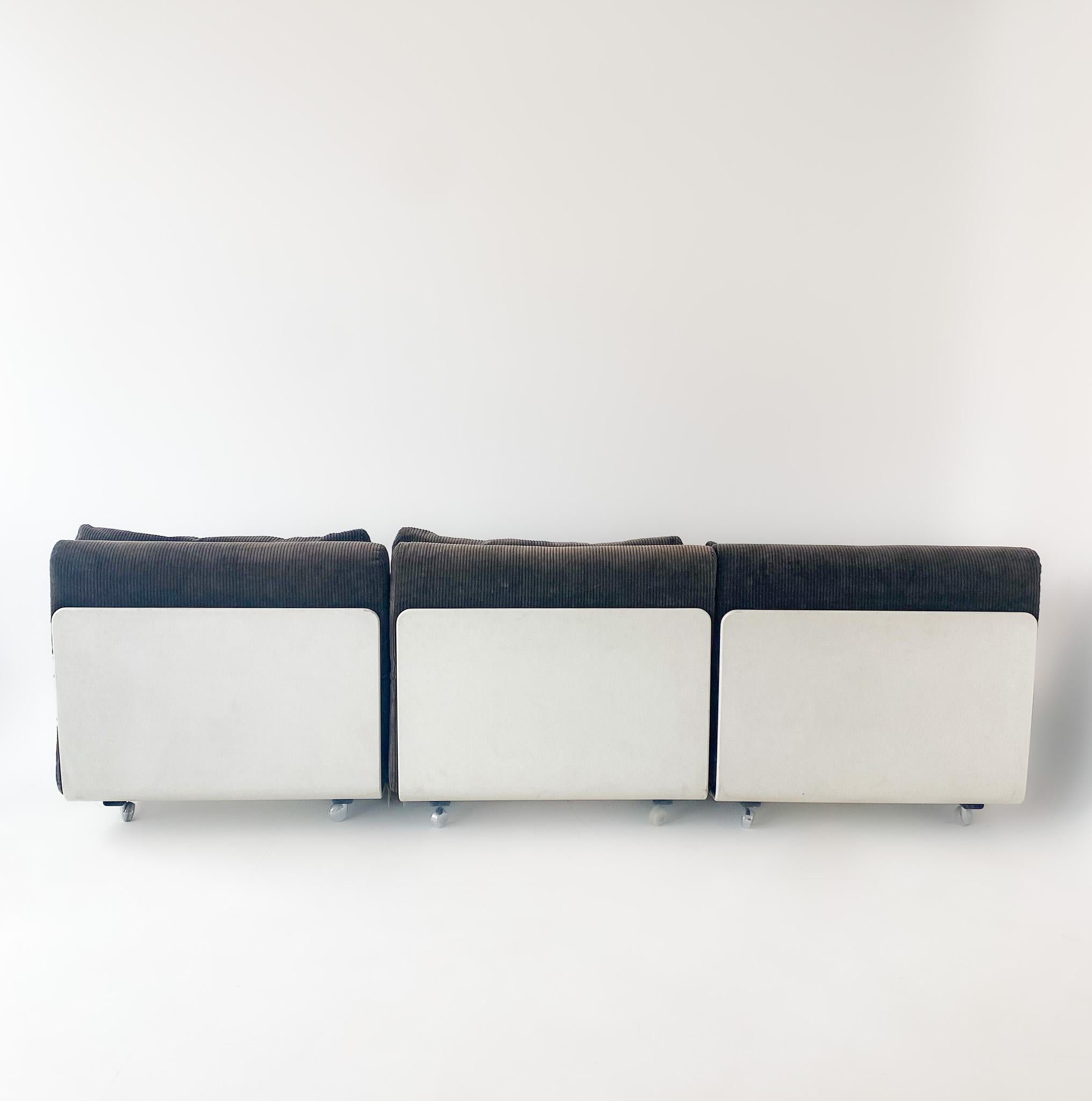 Canapé Orbis blanc et gris moderne du milieu du siècle dernier de Luigi Colani, Allemagne, 1970 en vente 9