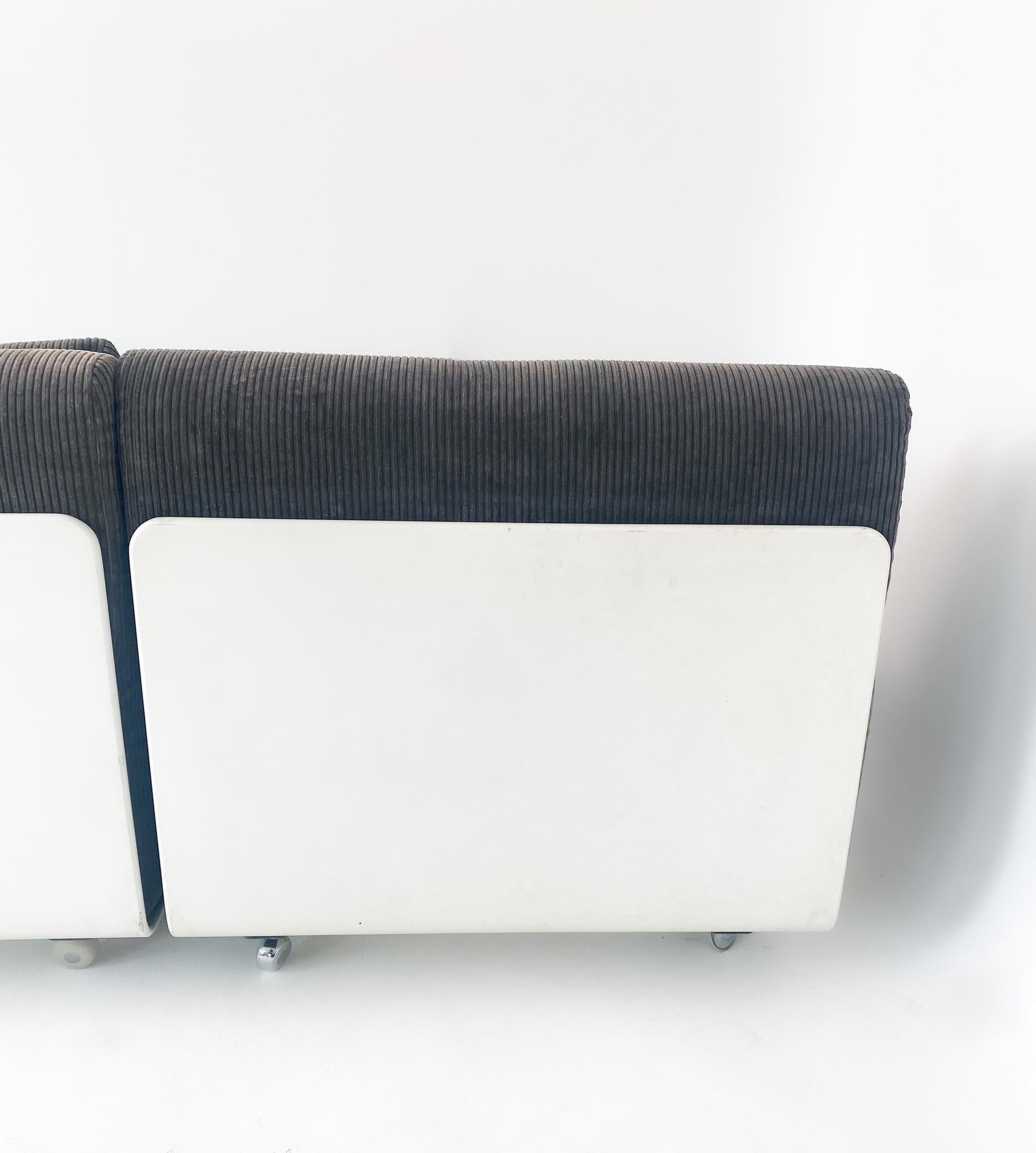 Mid-Century Modern White Grey Orbis Sofa by Luigi Colani, Germany, 1970s For Sale 14