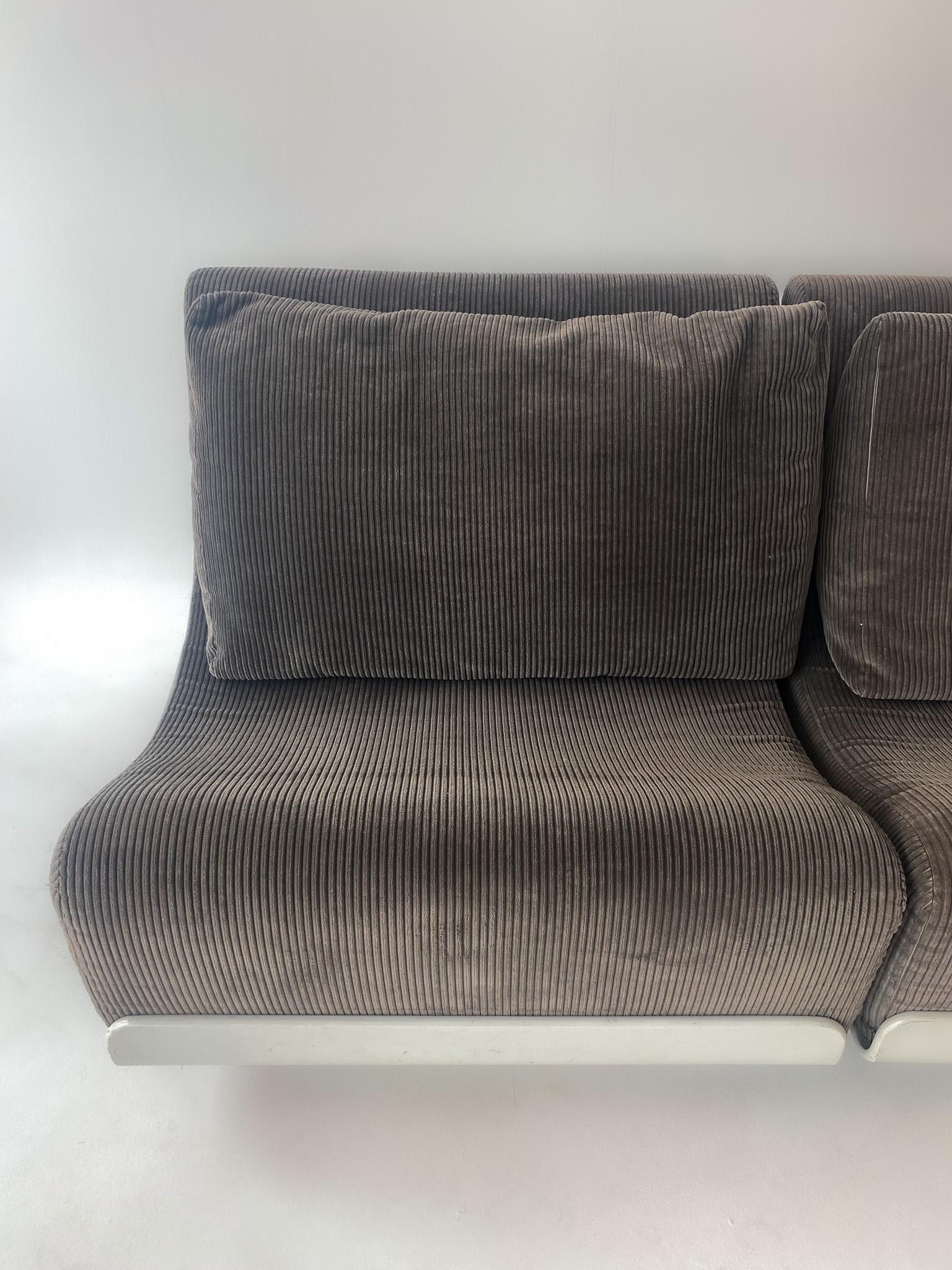 20th Century Mid-Century Modern White Grey Orbis Sofa by Luigi Colani, Germany, 1970s For Sale