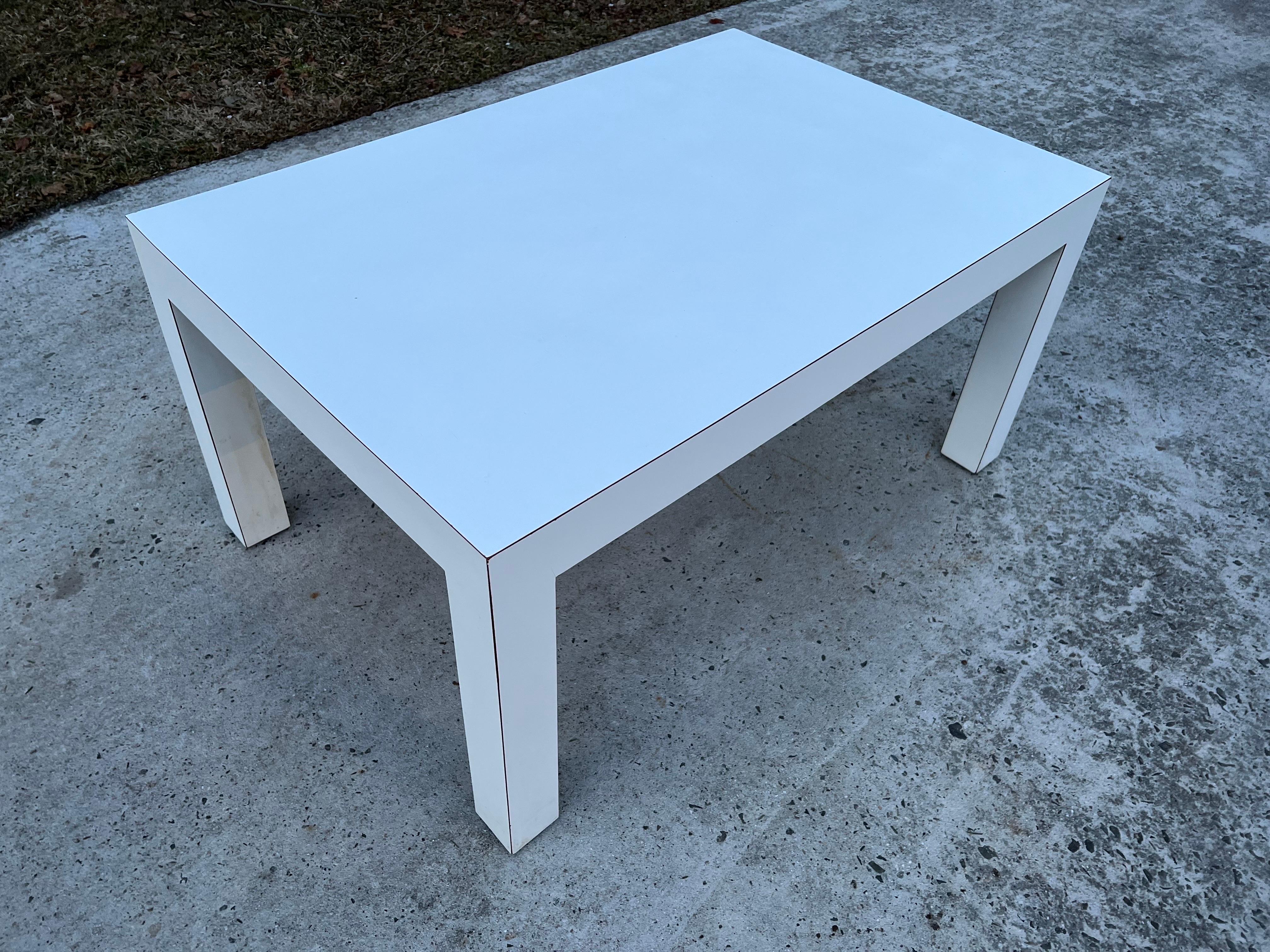 Late 20th Century Mid-Century Modern White Laminate Parsons Table For Sale