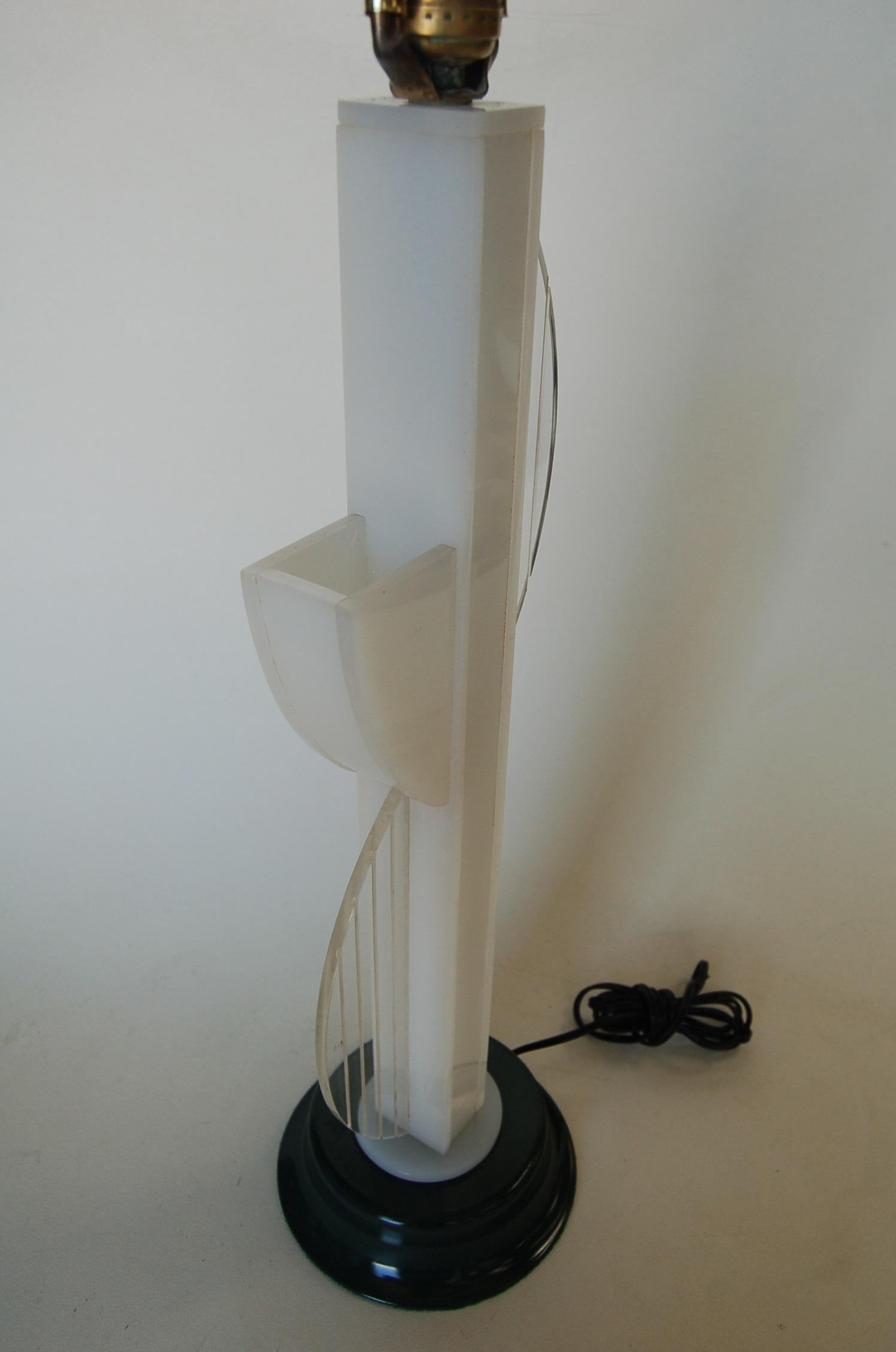 Mid-Century Modern White Lucite Table Lamp with Side Planter by Moss Lighting For Sale 3