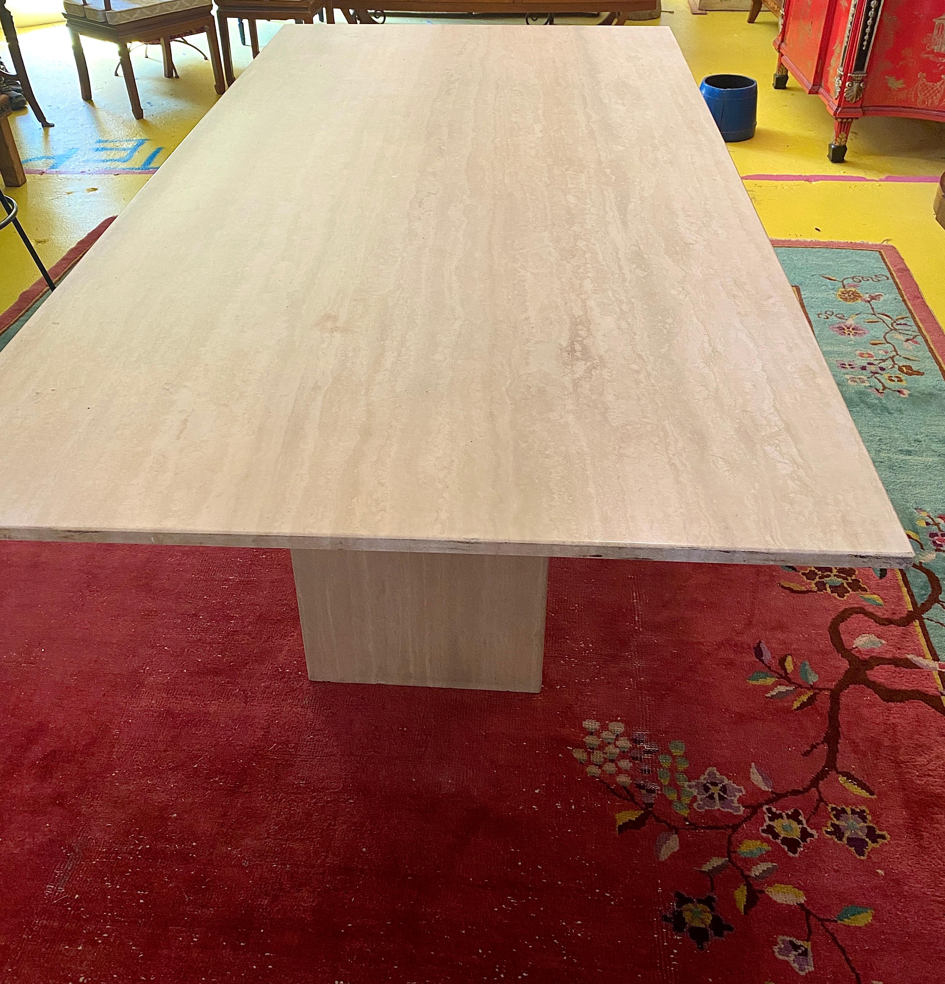 Mid-Century Modern White Marble Dining Table For Sale 3