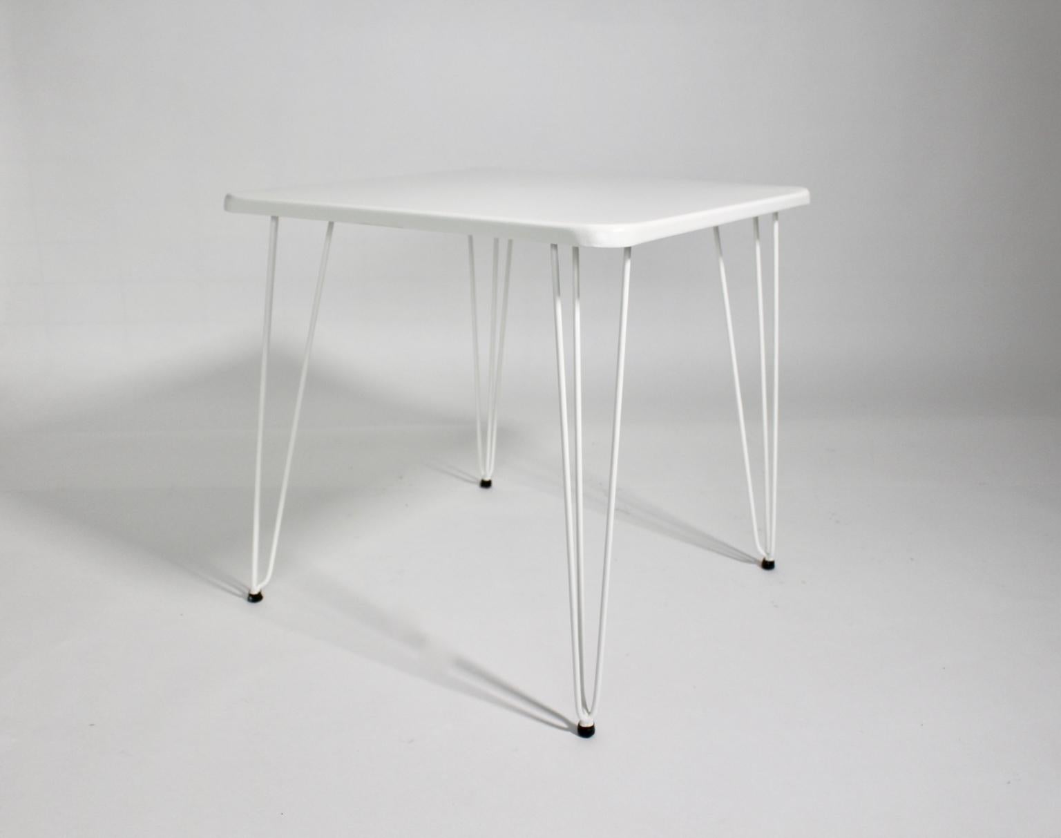 Mid-Century Modern White Metal Vintage Table by Wladar & Mödlhammer for Sonett  For Sale 4