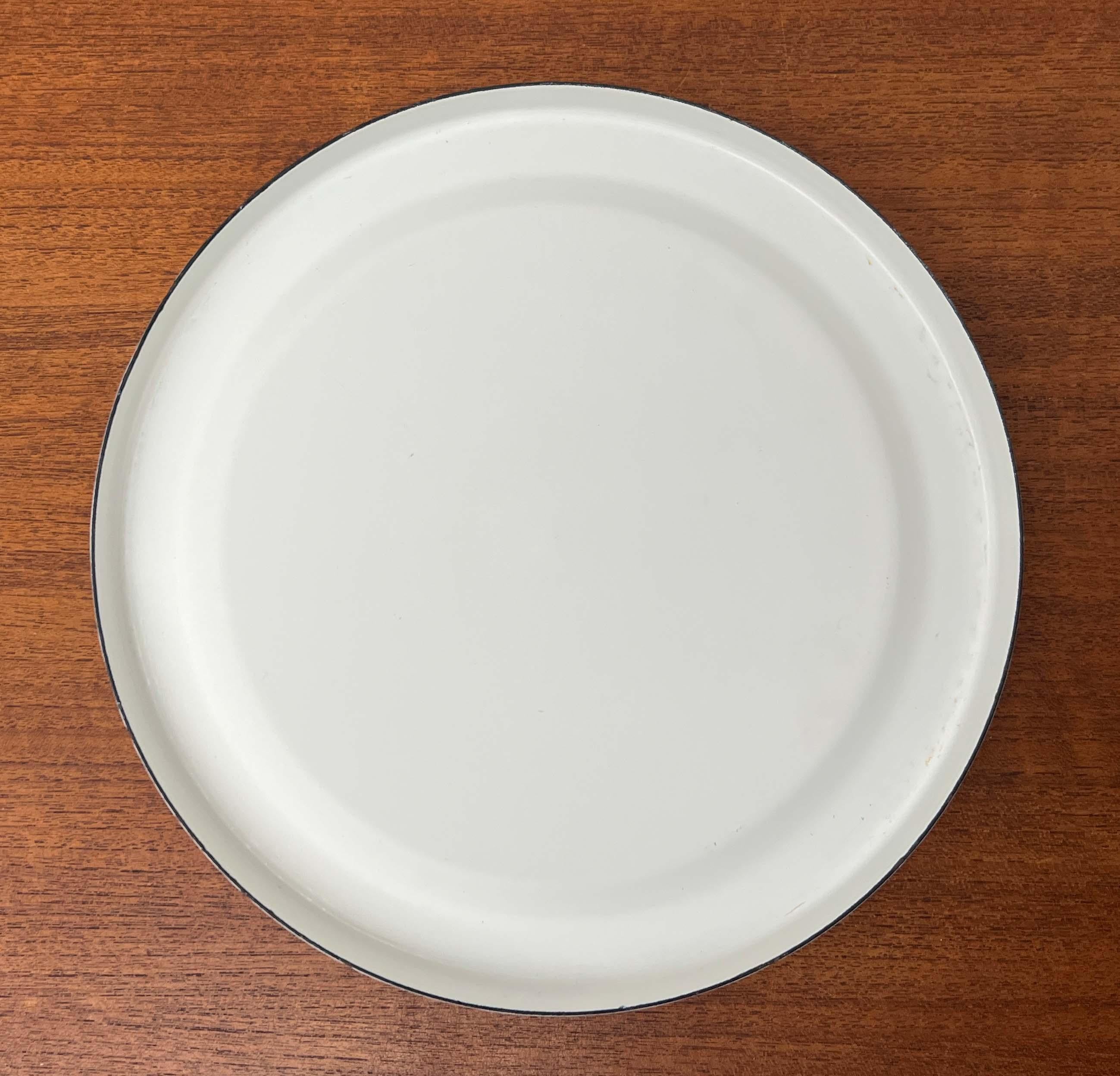 Mid-Century Modern White Minimalist Enamel Pot Seppo Mallat Finel Finland 1960s im Angebot 8