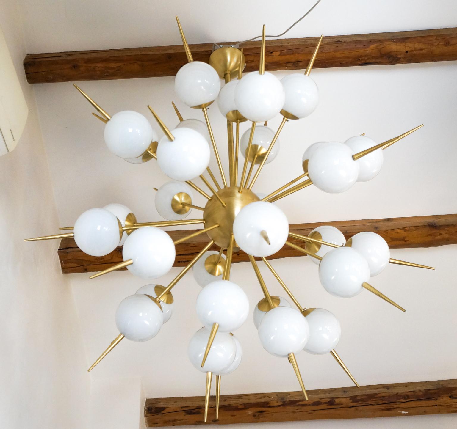 Mid-Century Modern White Murano Glass Sputnik Chandelier by Alberto Donà, 1980s For Sale 12