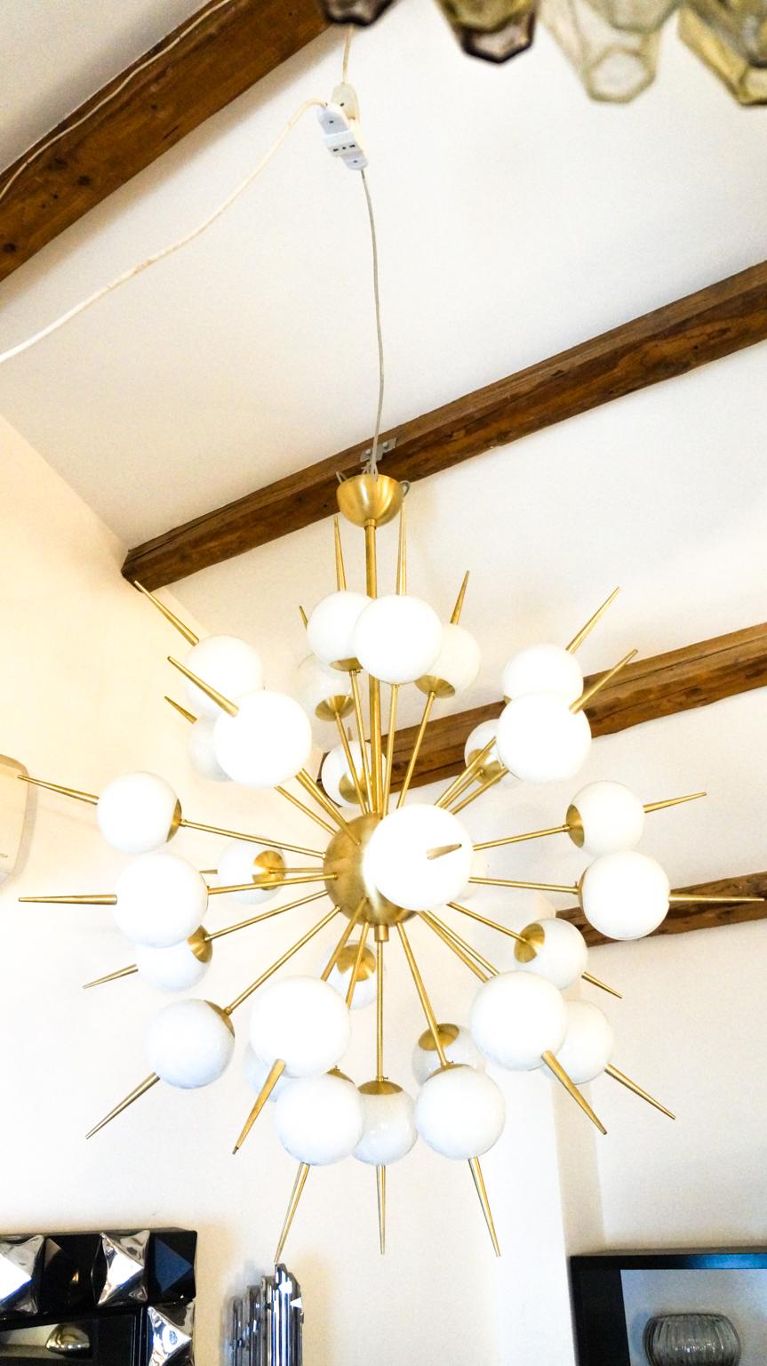 Mid-Century Modern White Murano Glass Sputnik Chandelier by Alberto Donà, 1980s For Sale 3