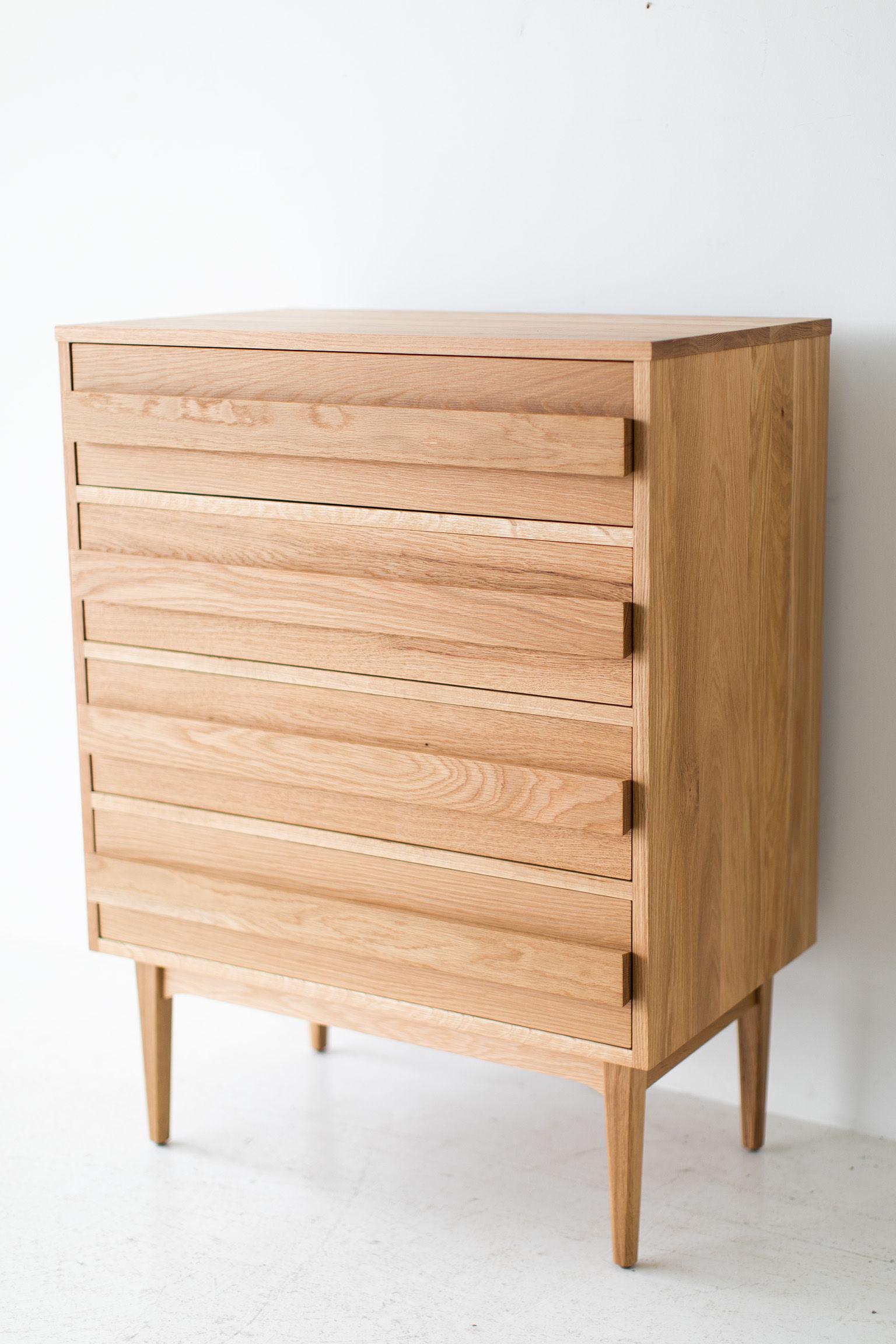 Mid-Century Modern Style White Oak Dresser For Sale 1