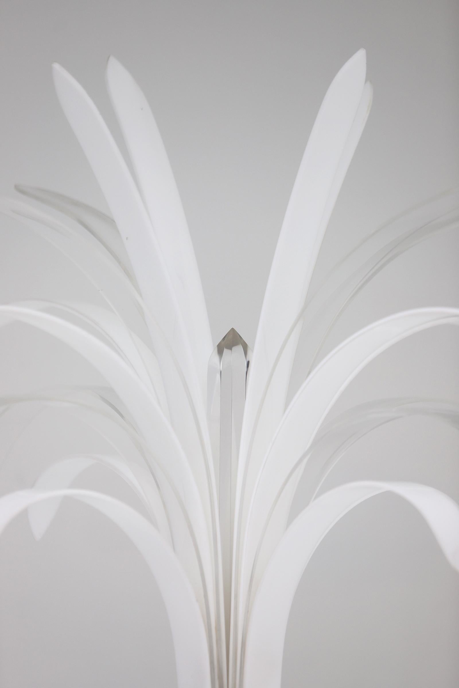 Mid-Century Modern White Palmtree Floor Lamp in Perspex by Theo Verhulst, 1982 For Sale 1