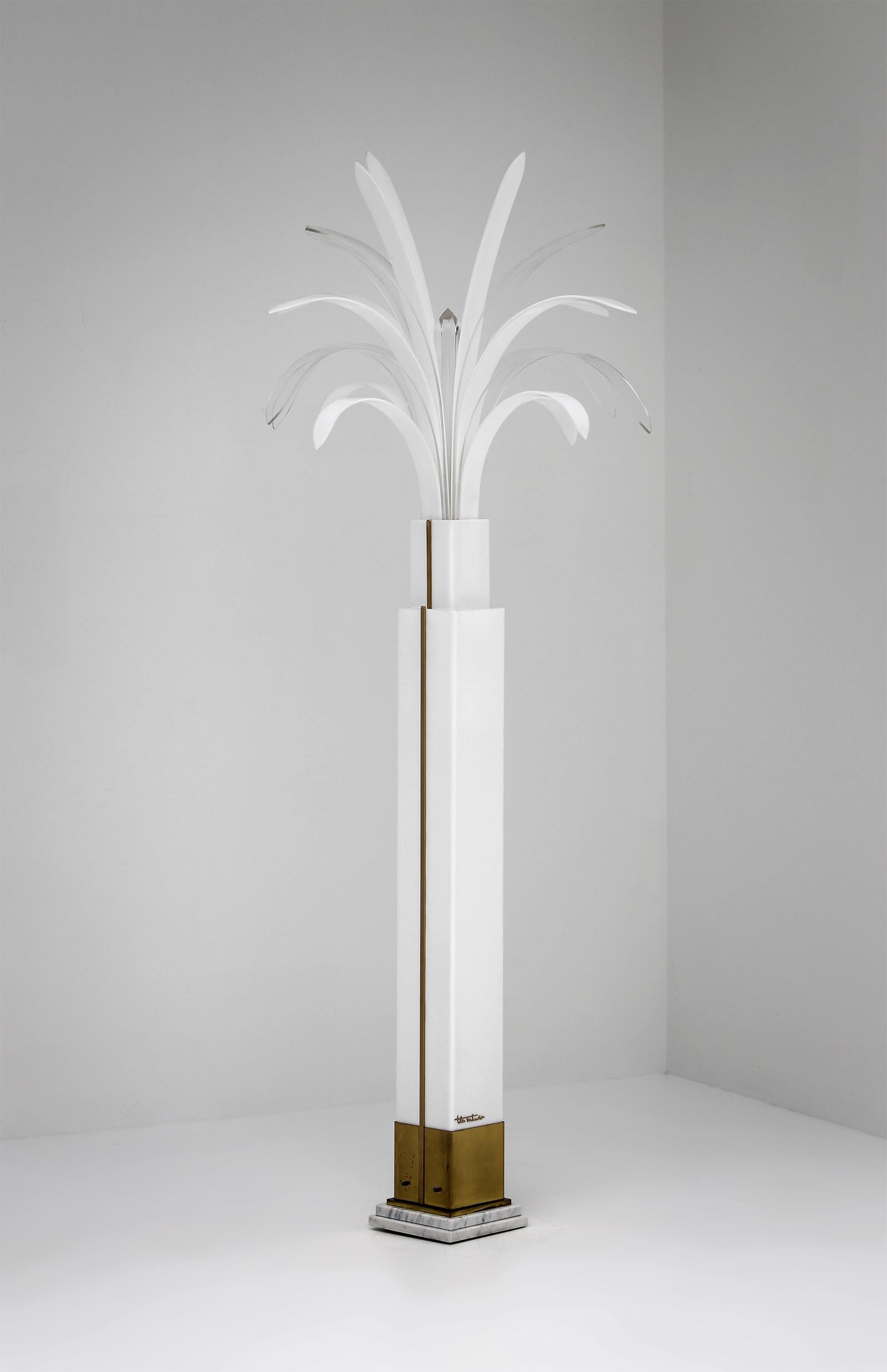 Late 20th Century Mid-Century Modern White Palmtree Floor Lamp in Perspex by Theo Verhulst, 1982 For Sale