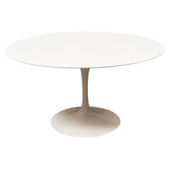 Moderner weißer runder Tisch Tulip von Eero Saarinen für Knoll:: 1970er Jahre